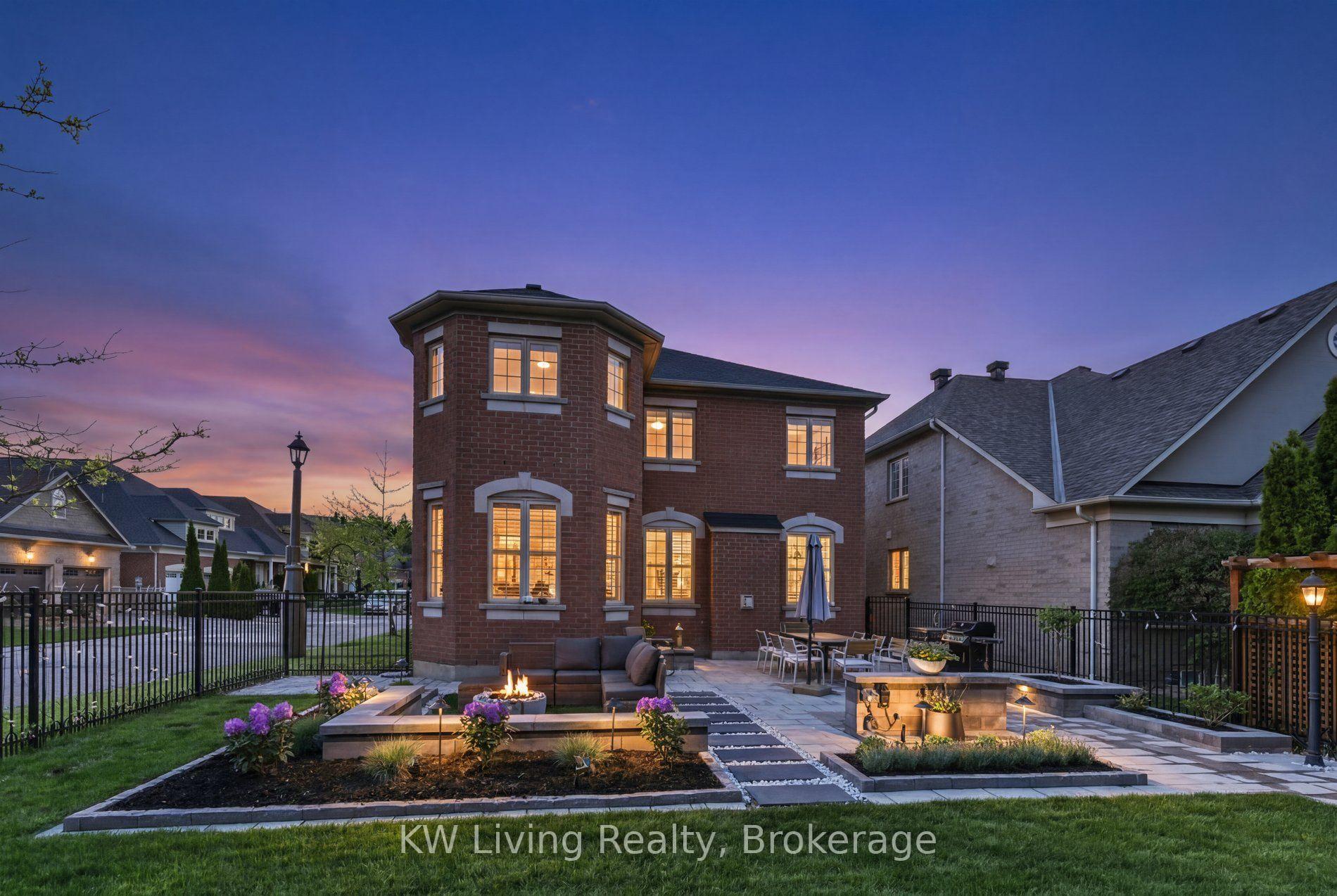 2 Sunrise Ridge Trail, Whitchurch-Stouffville, ON L4A 0C9