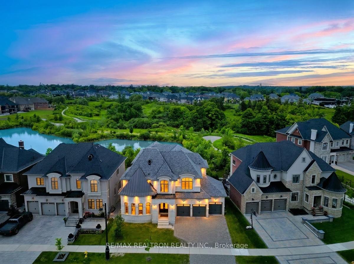 52 Rolling Green Court, Vaughan, ON L4H 4K7