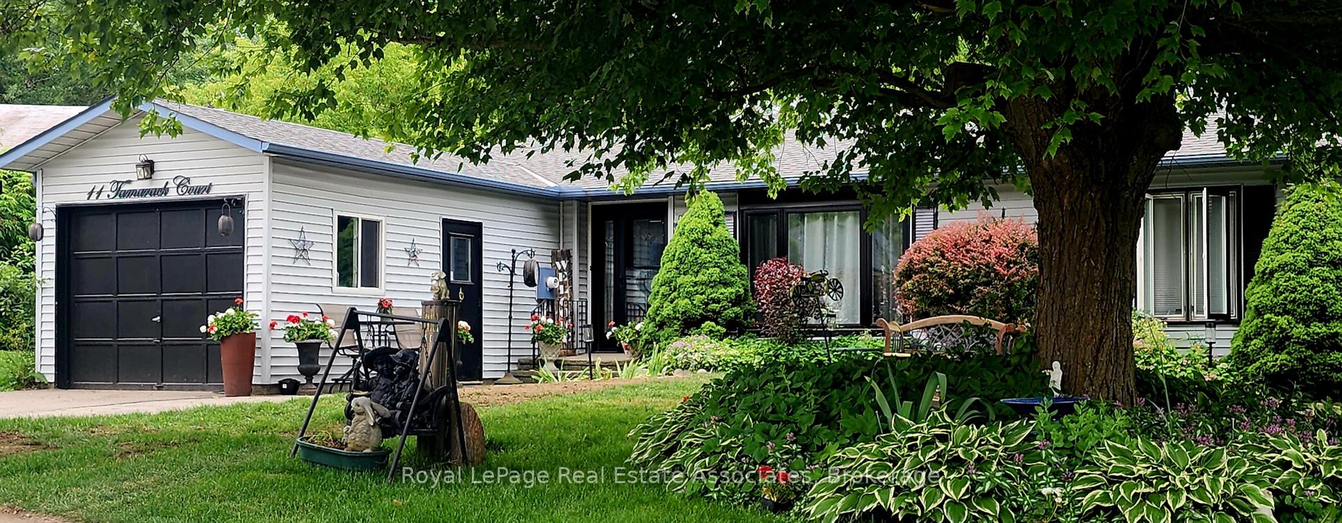 11 Tamarack Court, New Tecumseth, ON L0G 1W0