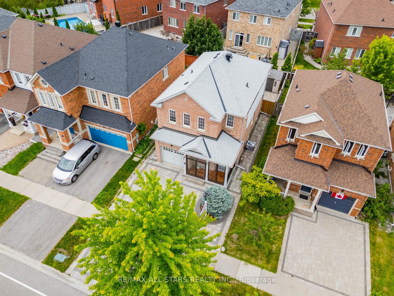 406 Reeves Way Boulevard, Whitchurch-Stouffville, ON L4A 0H3