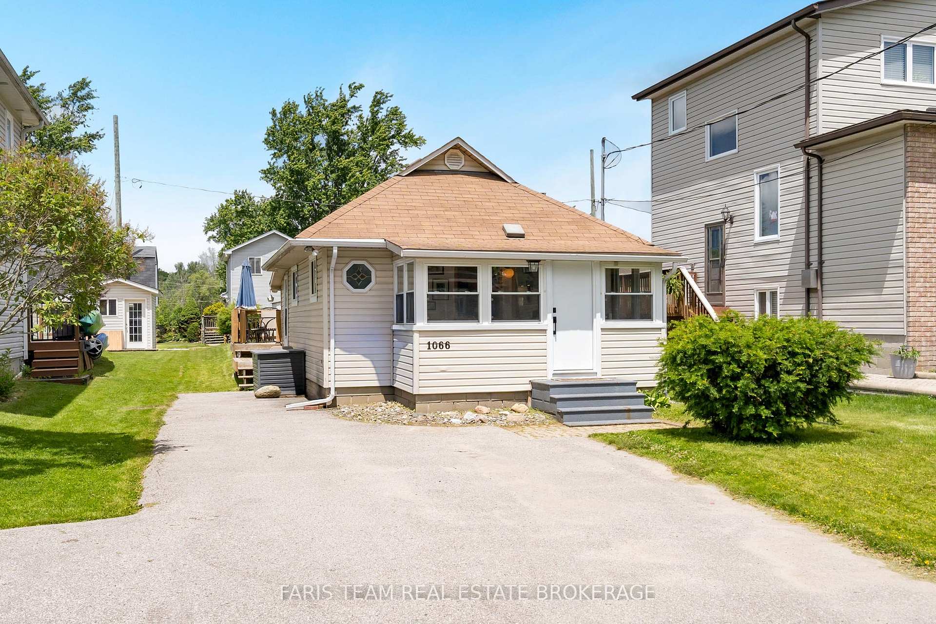 1066 Wood Street, Innisfil, ON L0L 1K0