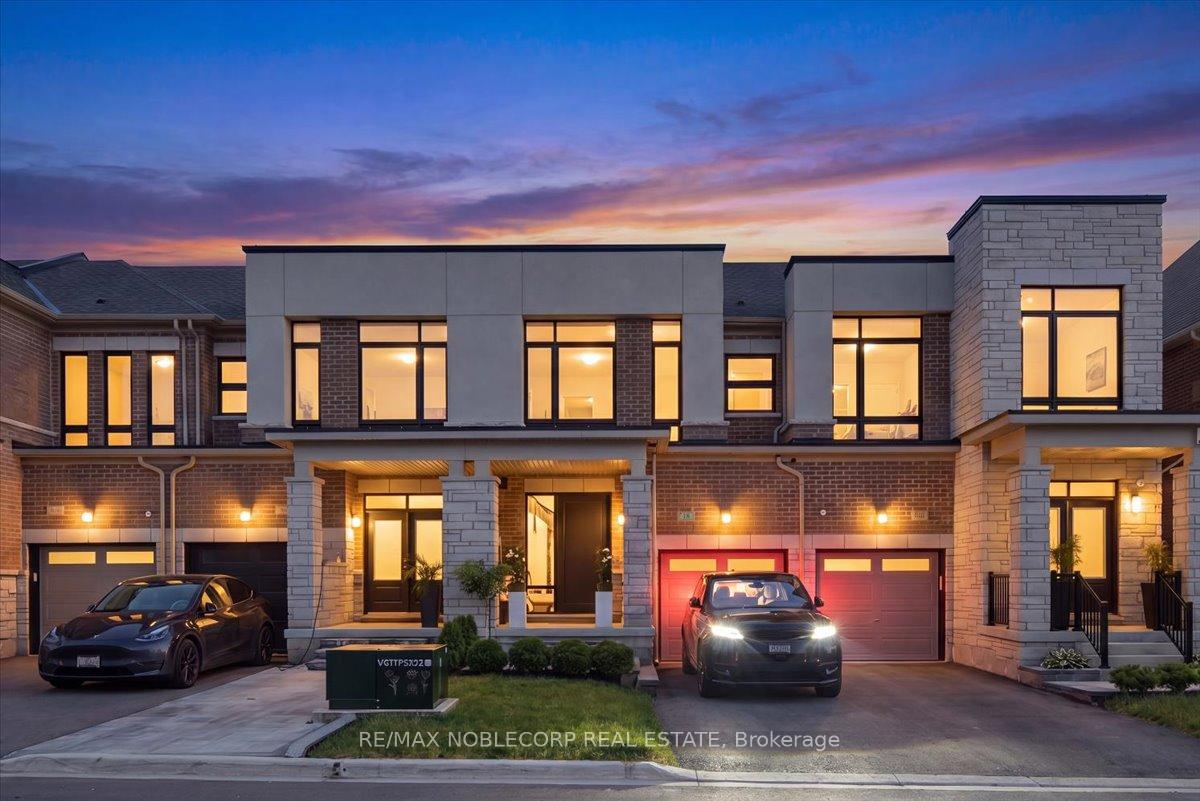 18 Ghent Drive, Vaughan, ON L4H 4T8