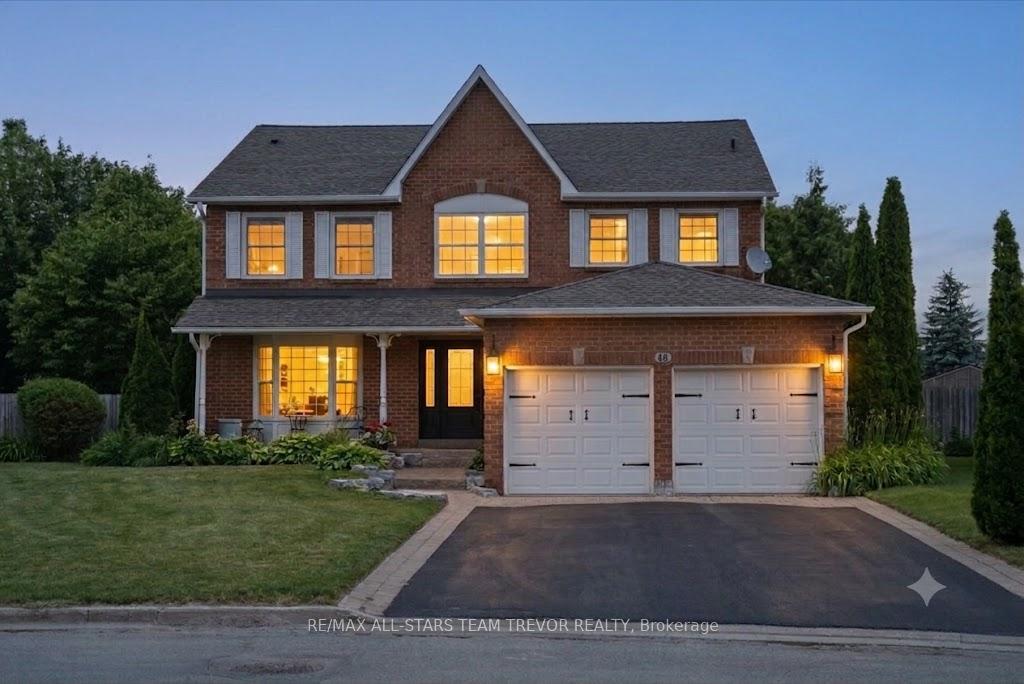 46 Chartwell Crescent, Georgina, ON L4P 3N8