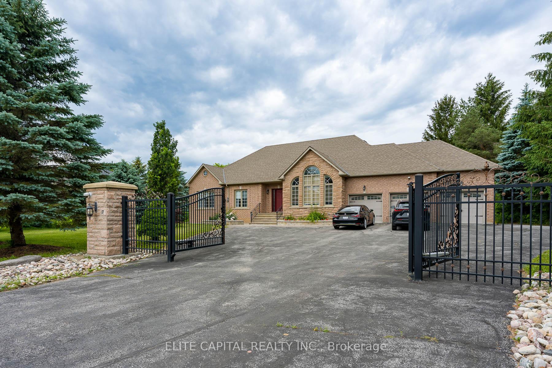 17 Hill Top Trail, Whitchurch-Stouffville, ON L4A 3G7