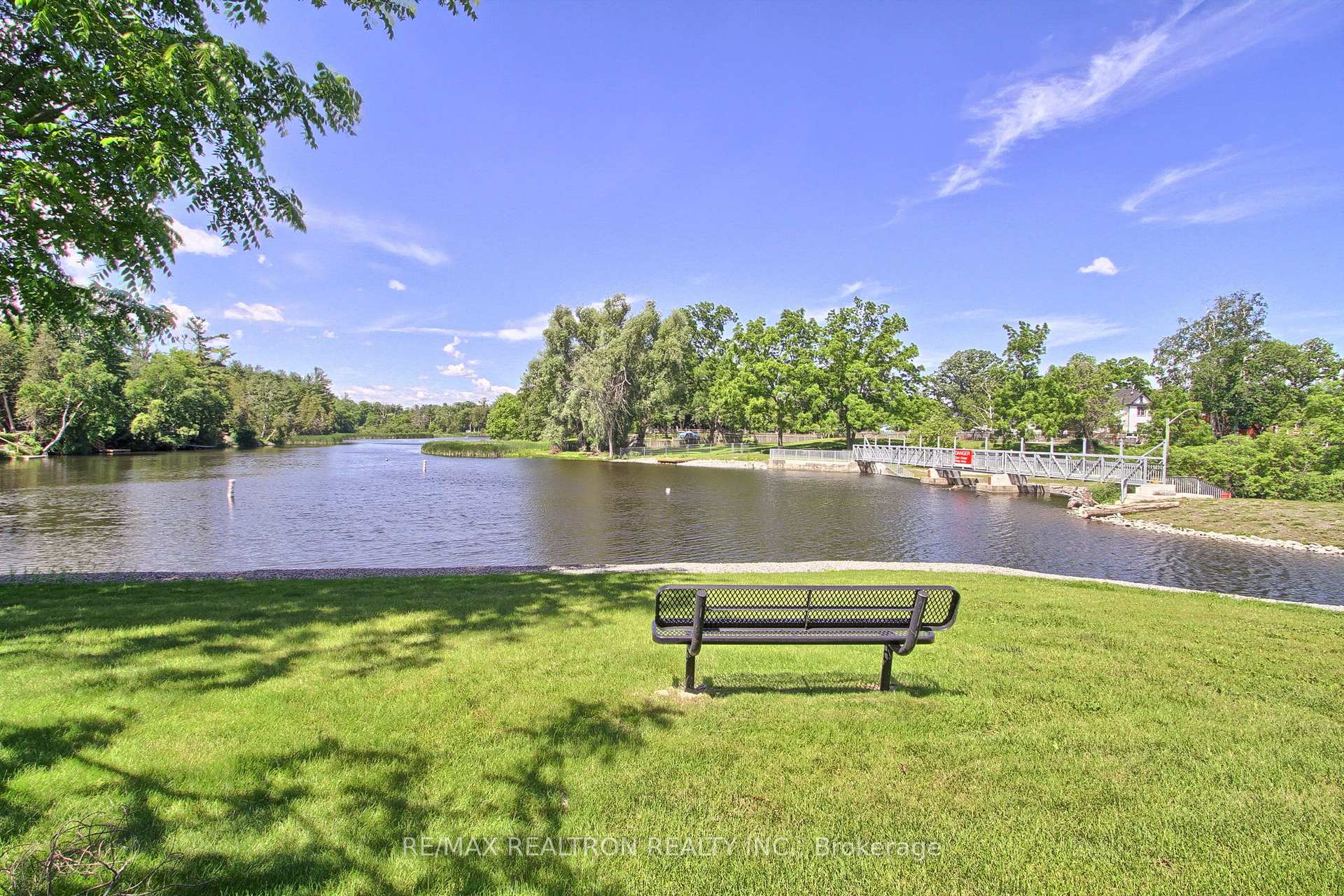 201 Pefferlaw Road, Georgina, ON L0E 1N0