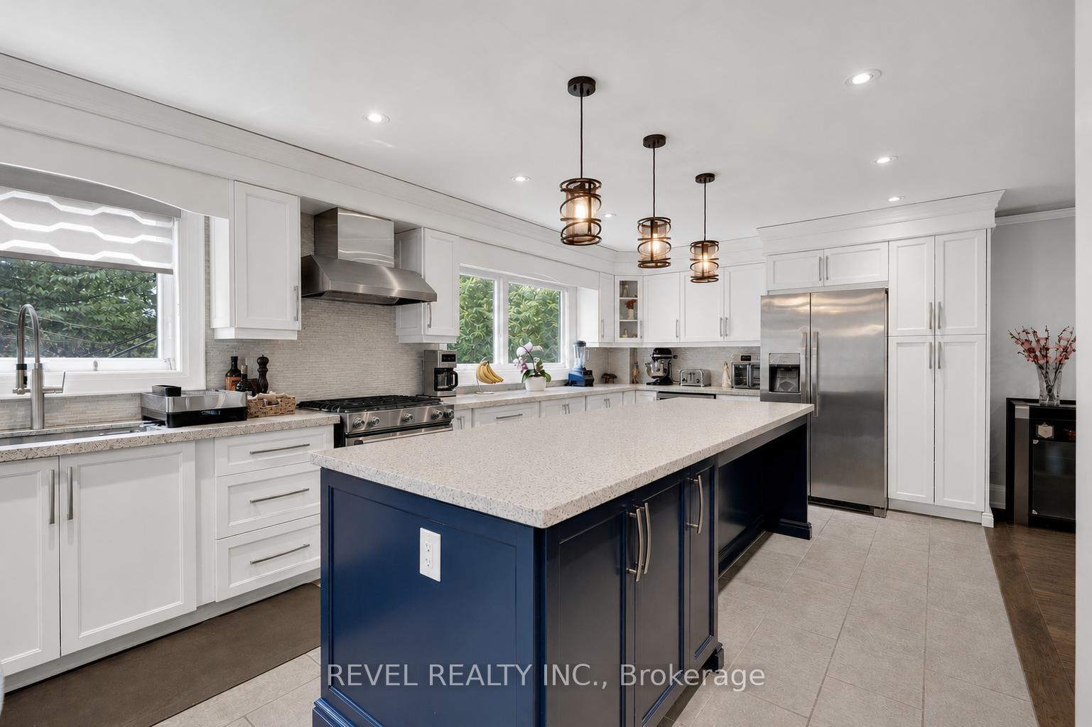 79 Arran Crescent, Vaughan, ON L4L 1G4