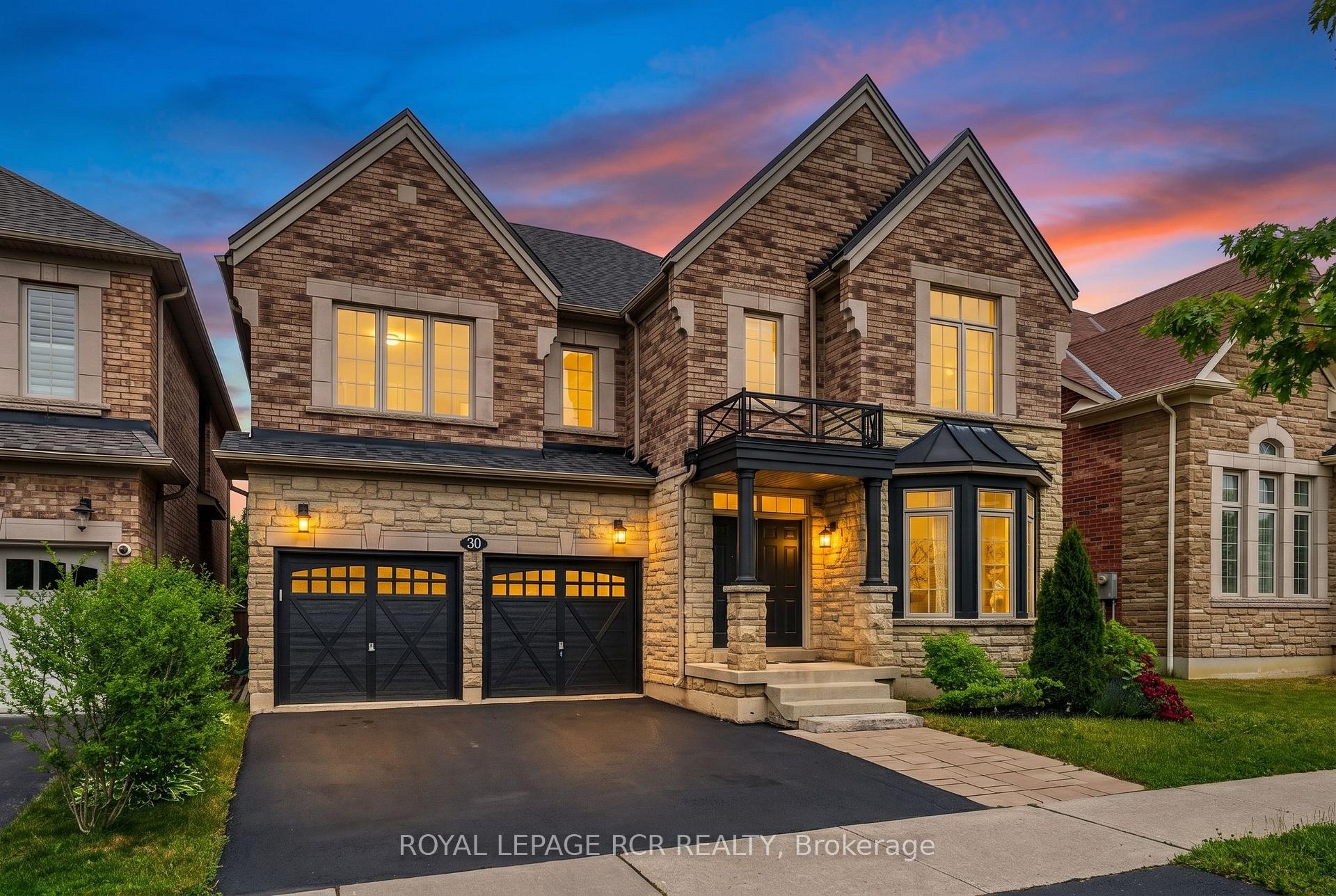 30 Augustine Avenue E, Richmond Hill, ON L4E 4X6