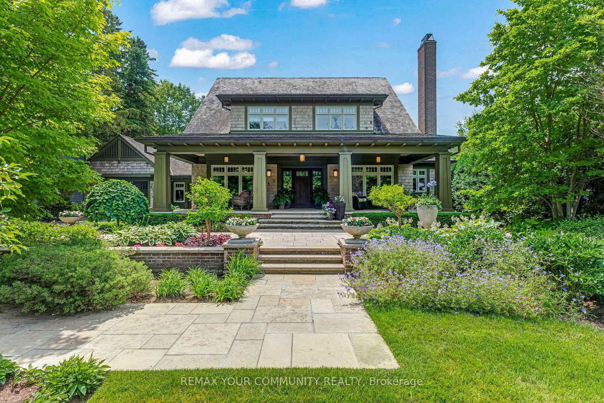 84 Centre Street W, Richmond Hill, ON L4C 3P7