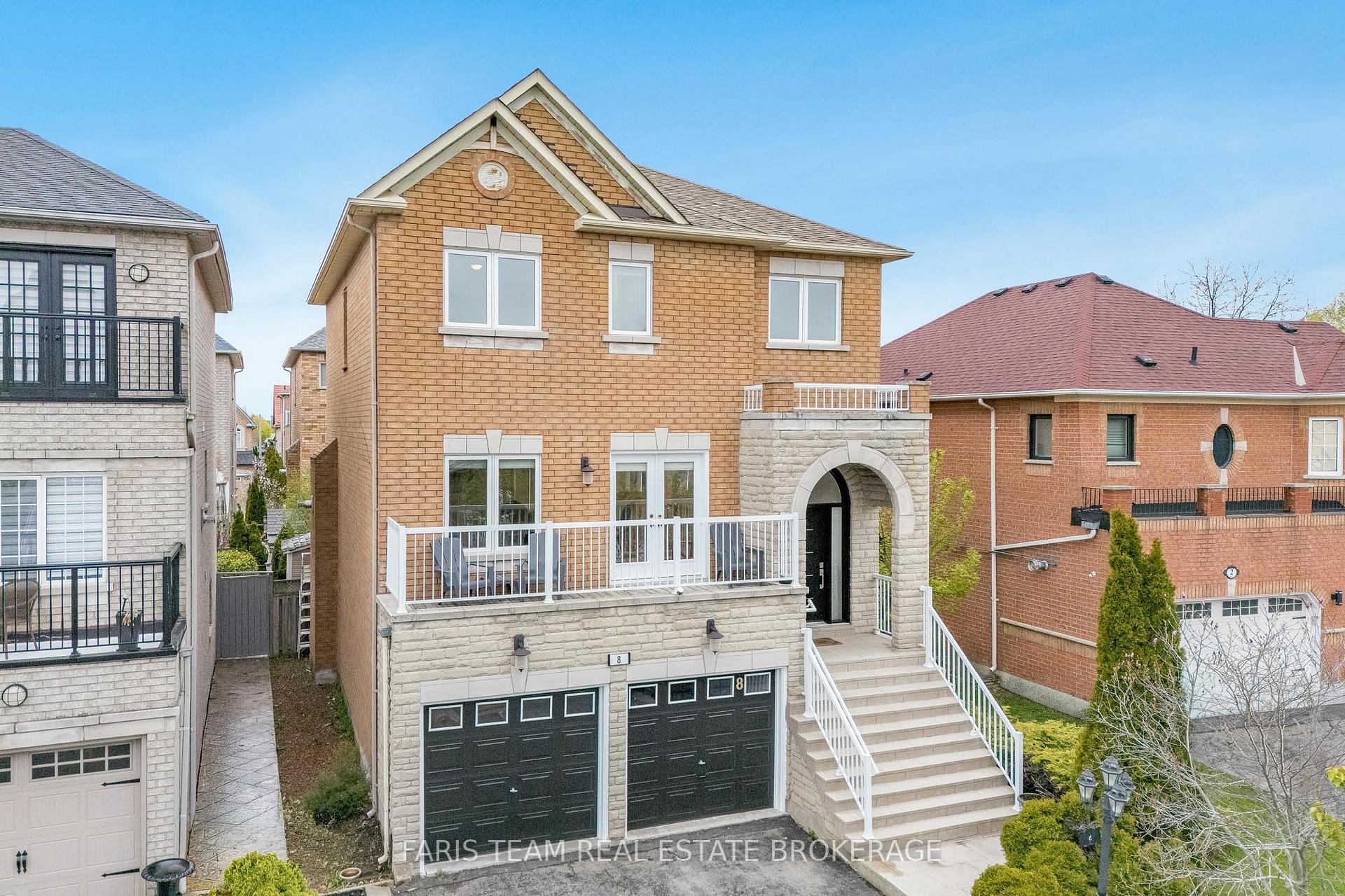 8 Pietro Drive, Vaughan, ON L6A 3K5