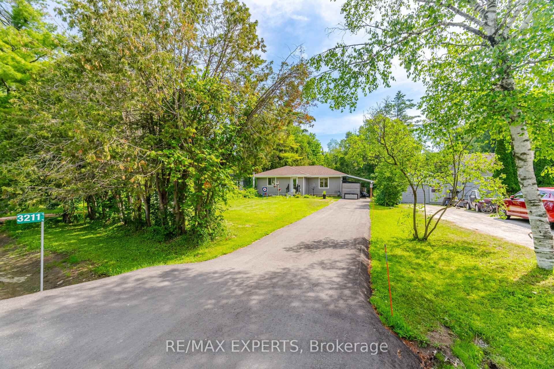 3211 Cove Avenue, Innisfil, ON L9S 2K7