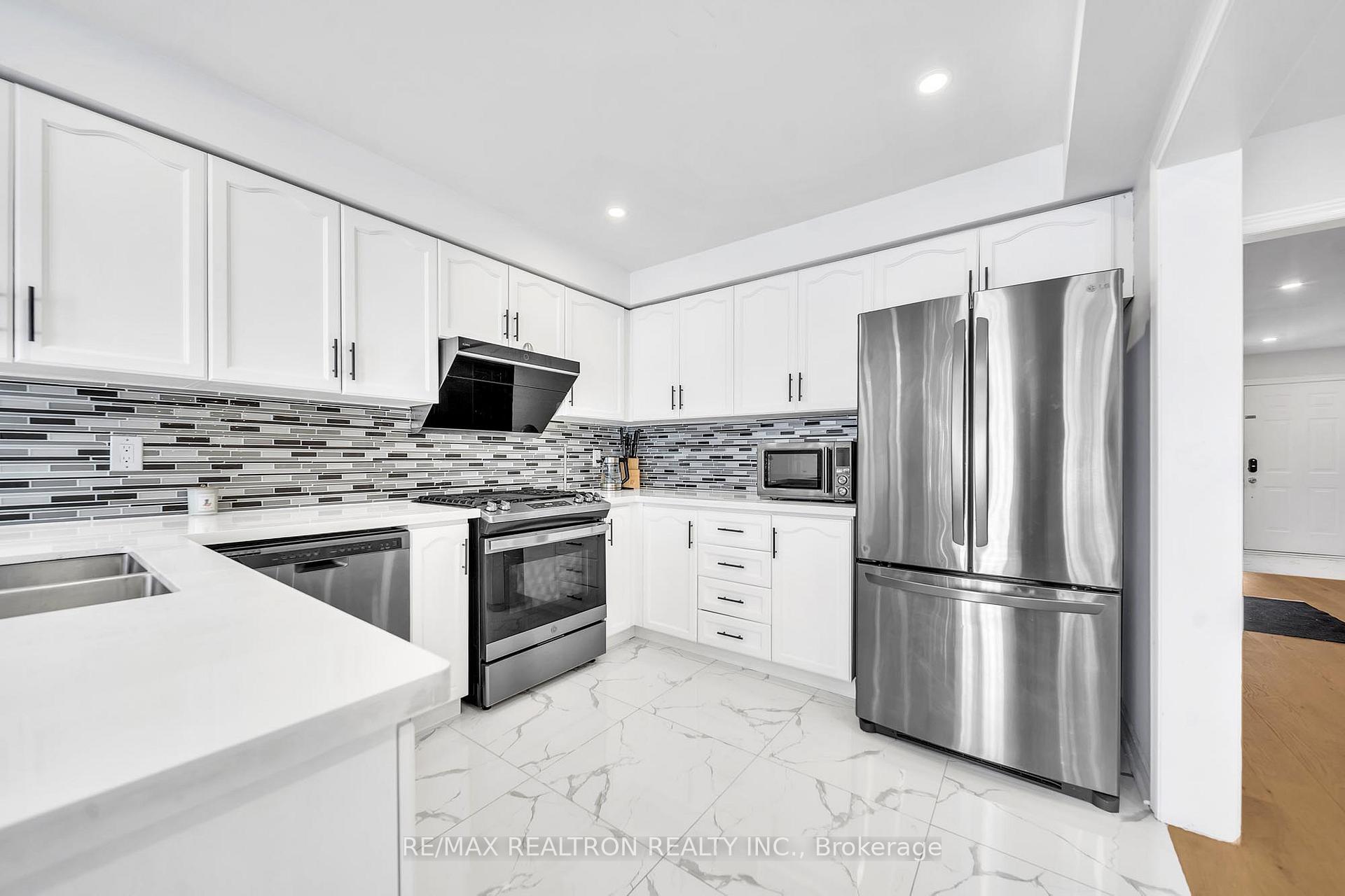 88 Matteo David Drive, Richmond Hill, ON L4S 2S9