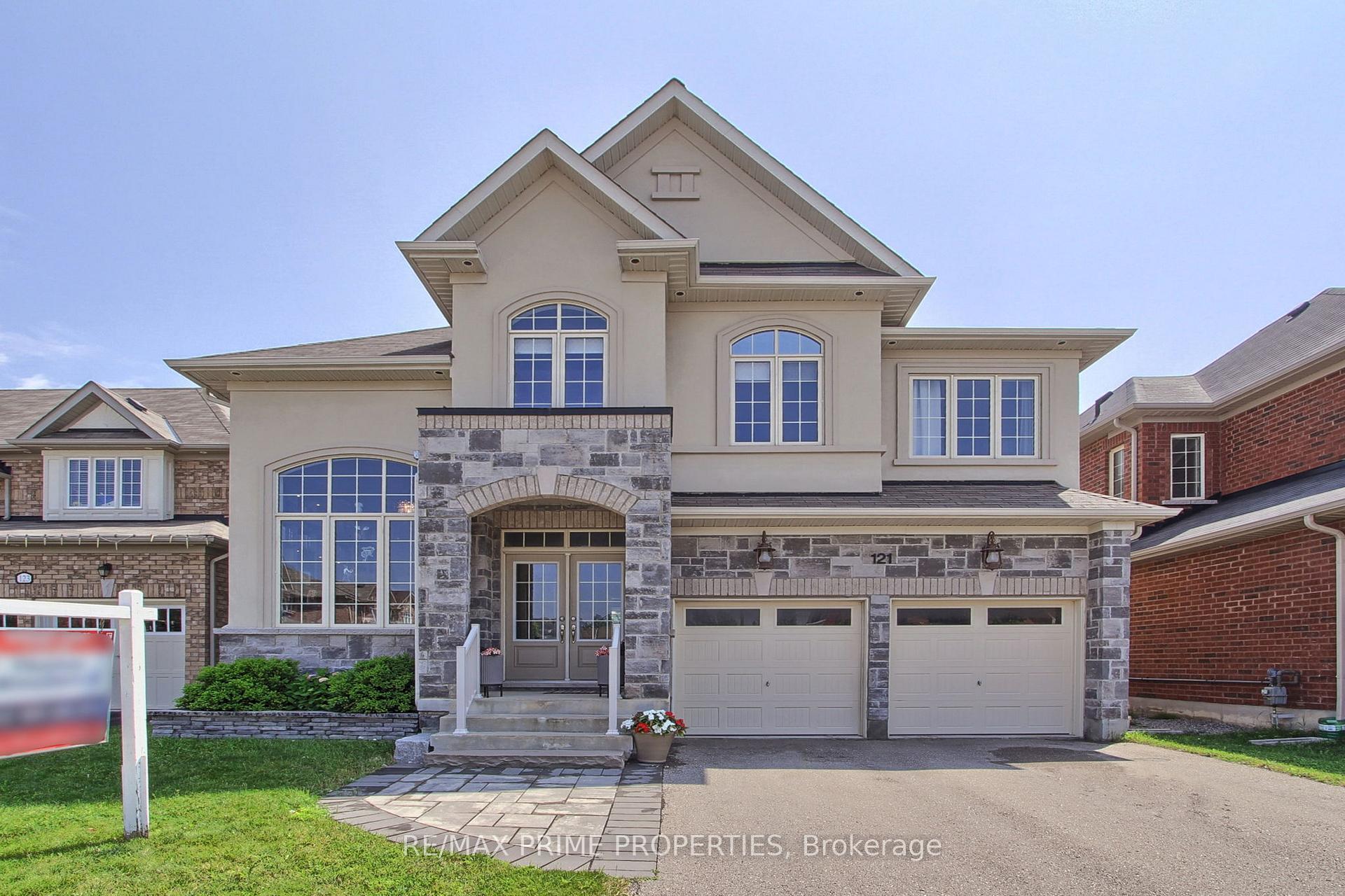 121 Robert Wilson Crescent, Georgina, ON L4P 0G8