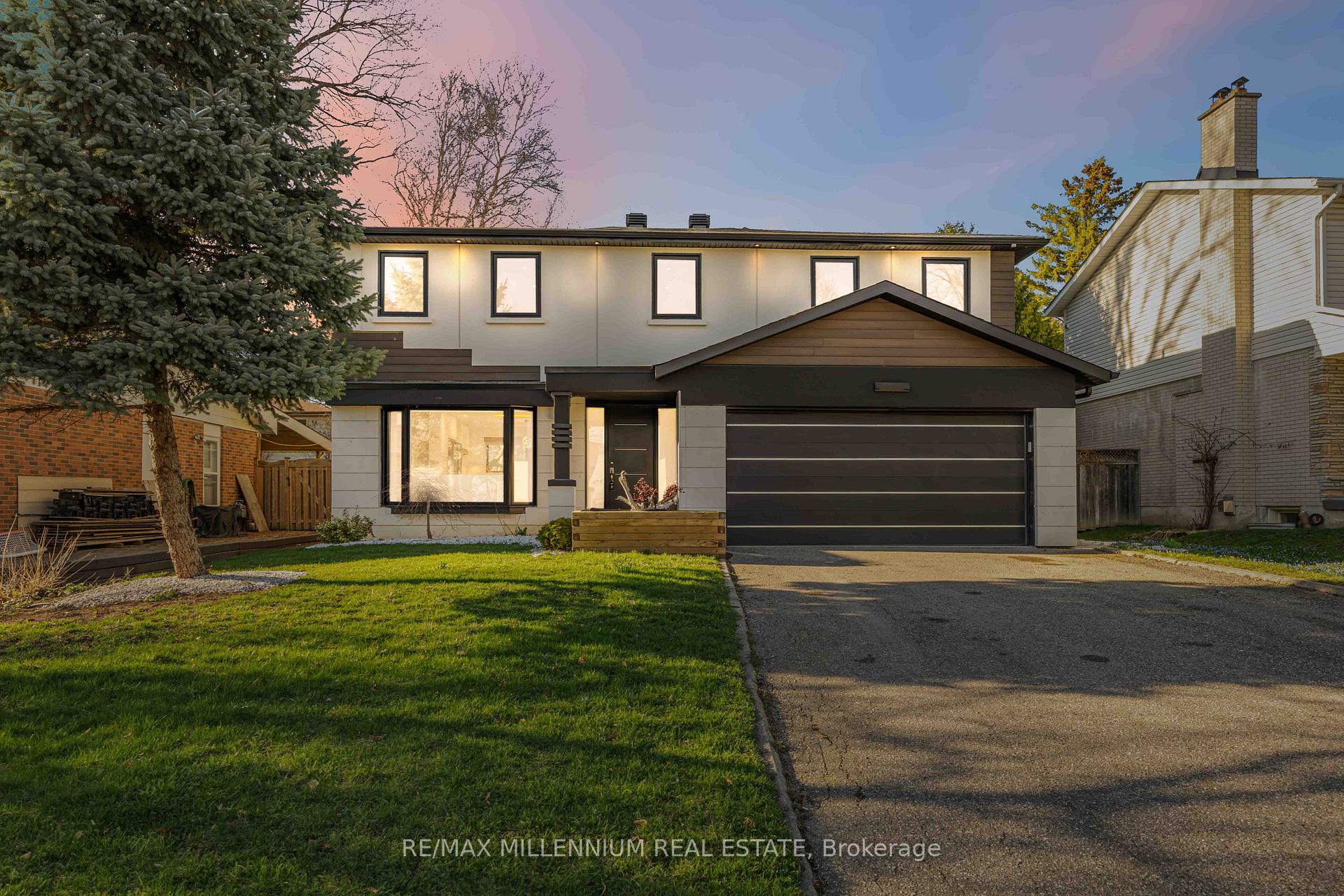 14 Portree Crescent, Markham, ON L3T 3G2