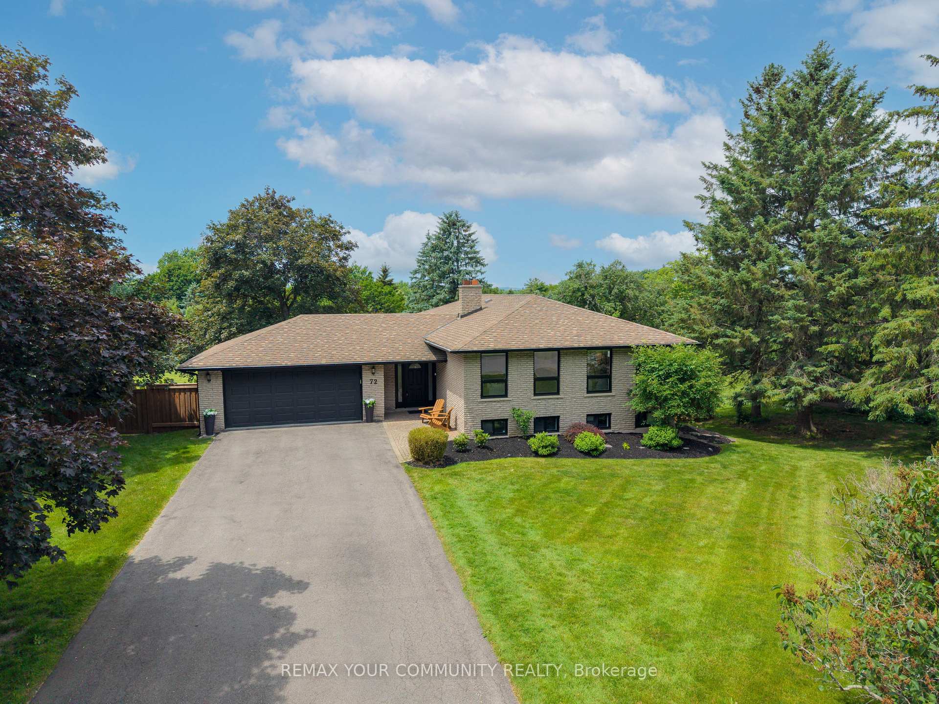 72 Cook Drive, King, ON L7B 0E5