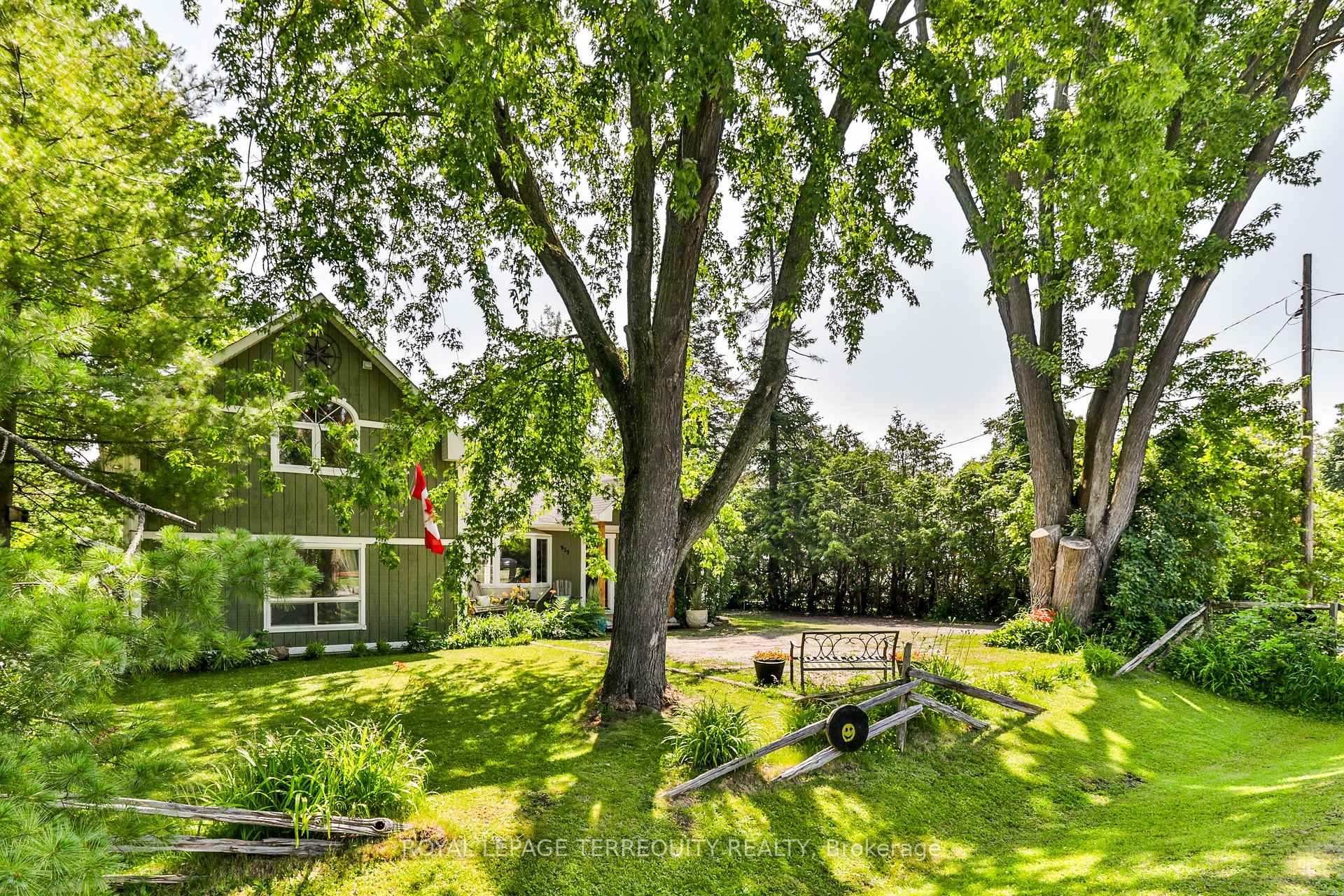 939 Corner Avenue, Innisfil, ON L0L 1W0