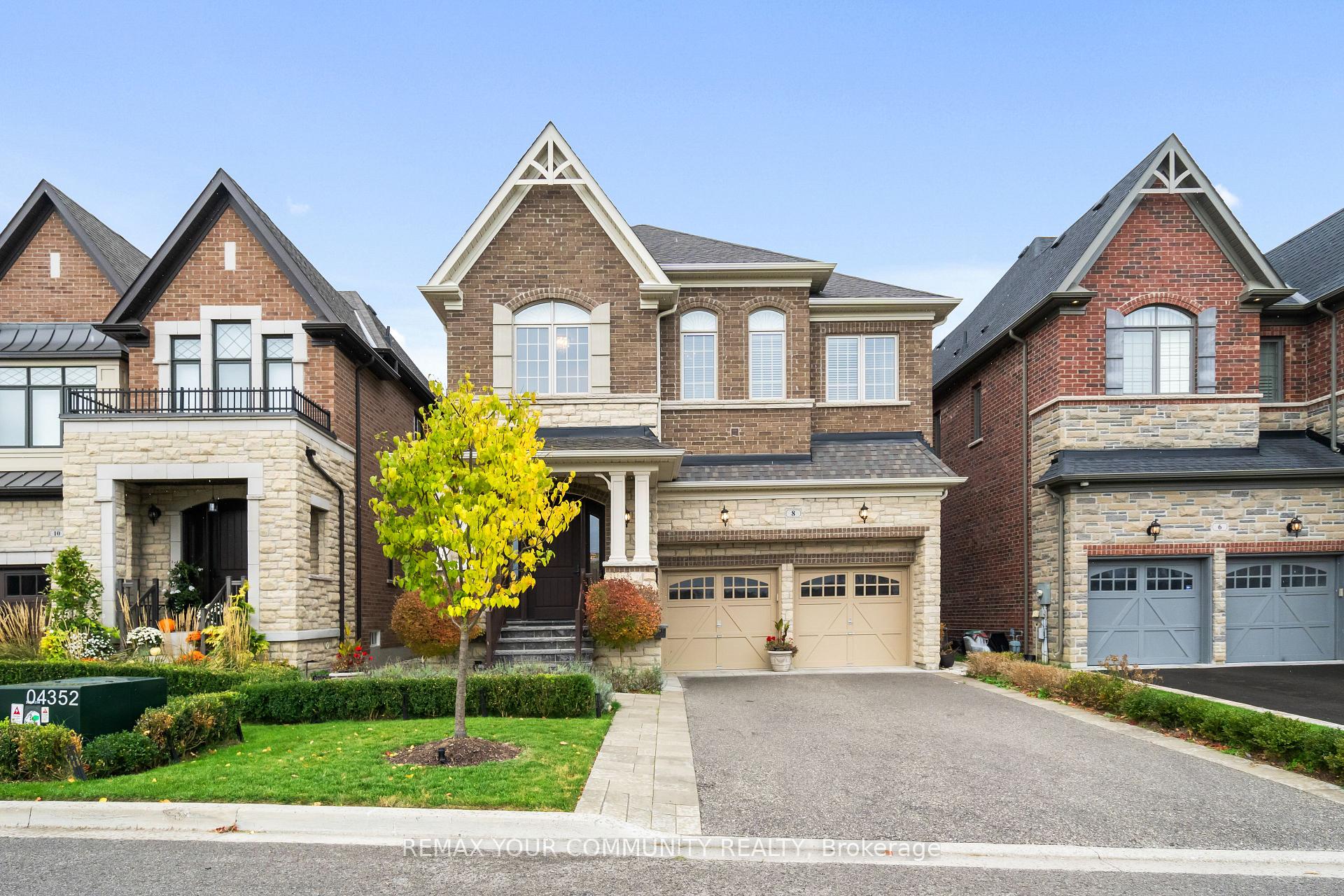 8 King Boulevard, King, ON L7B 0P4