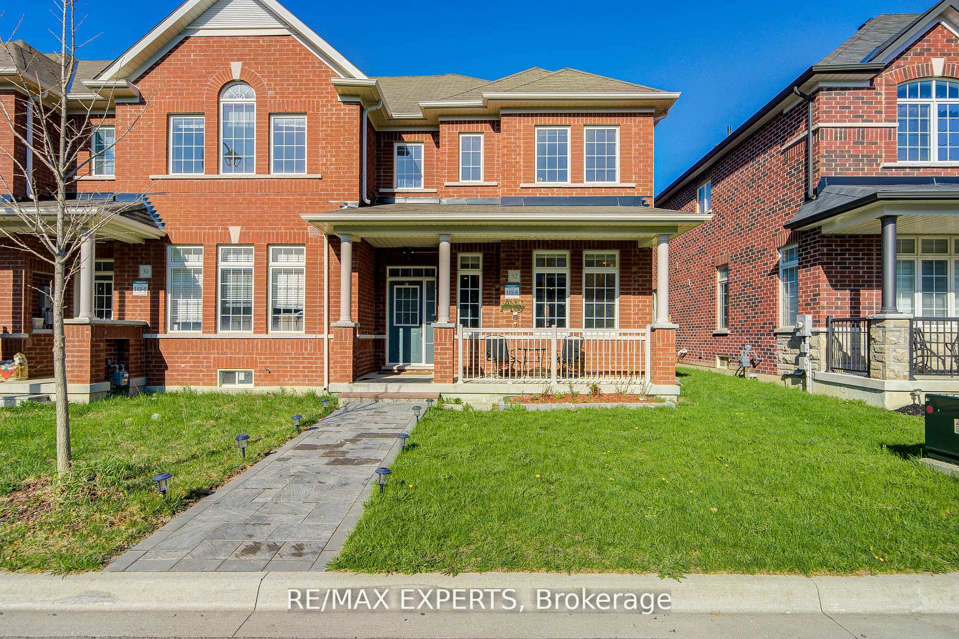 32 Walter Proctor Road, East Gwillimbury, ON L9N 0P1