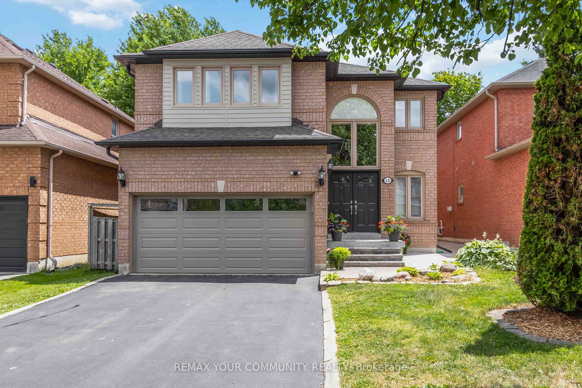 15 Klamath Court, Vaughan, ON L6A 2L7