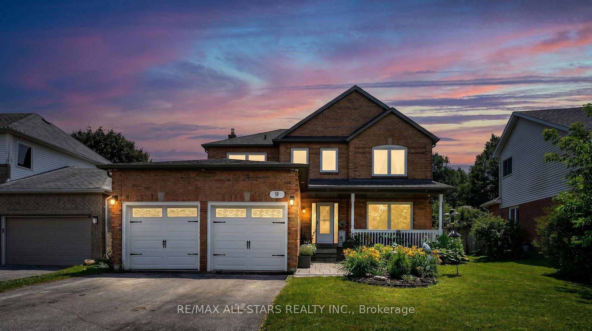 9 Fontaine Drive, Georgina, ON L4P 3P2