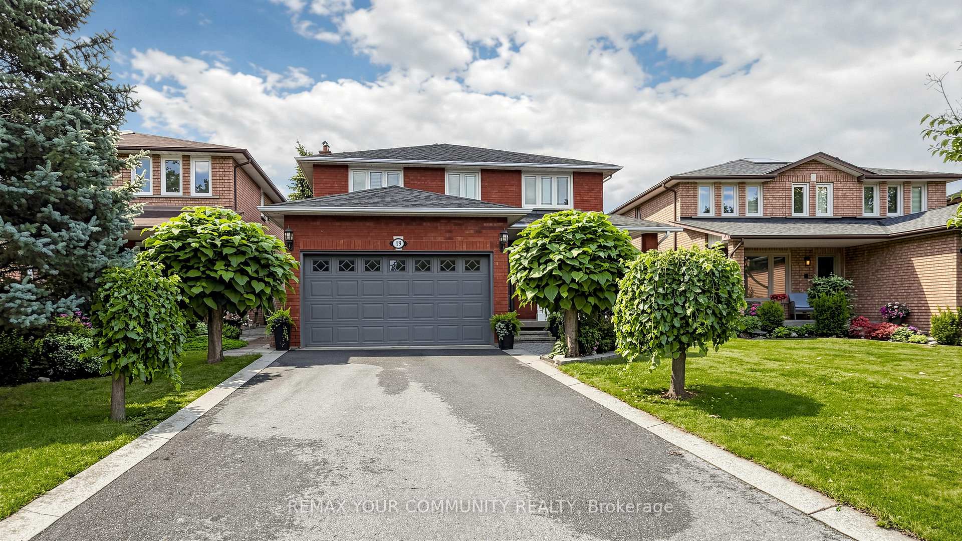 19 Ivano Mews, Vaughan, ON L4L 7T7