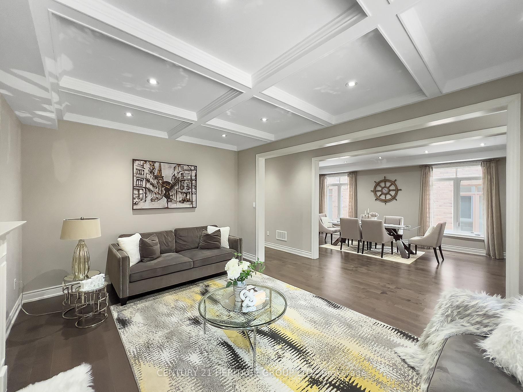 20 Barrow Avenue, Bradford West Gwillimbury, ON L3Z 0W1