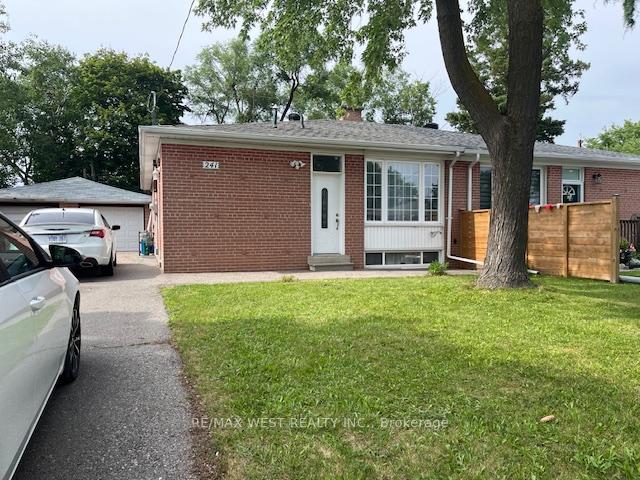 241 Ashlar Road, Richmond Hill, ON L4C 2W7