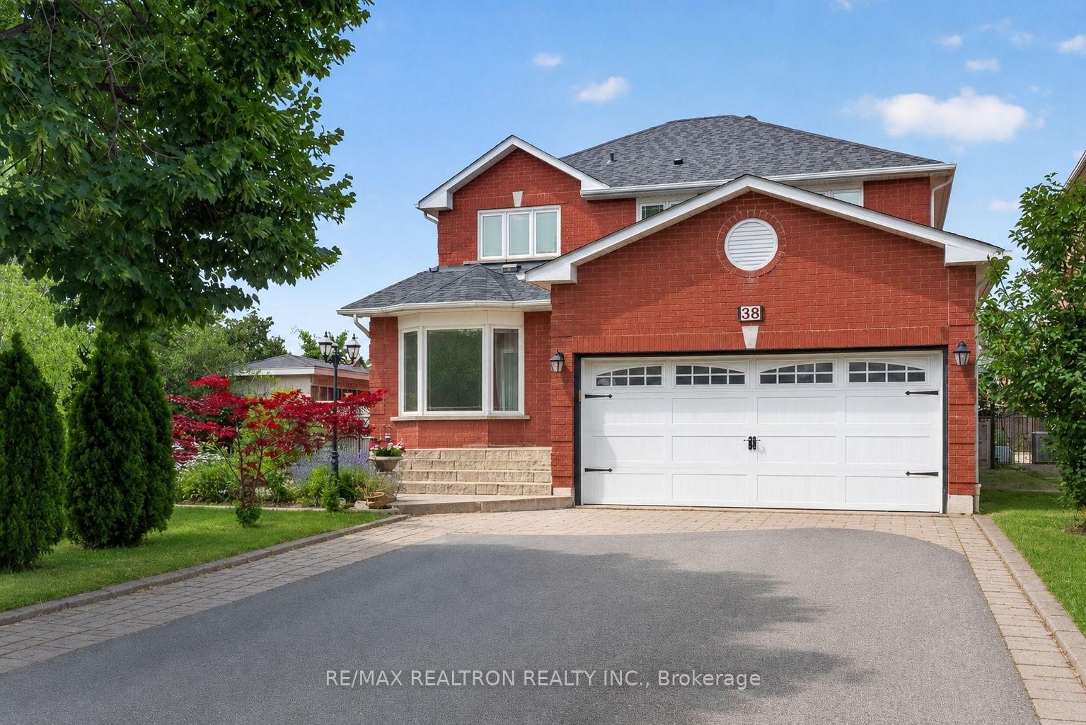 38 Zucchet Court, Vaughan, ON L4L 8T7