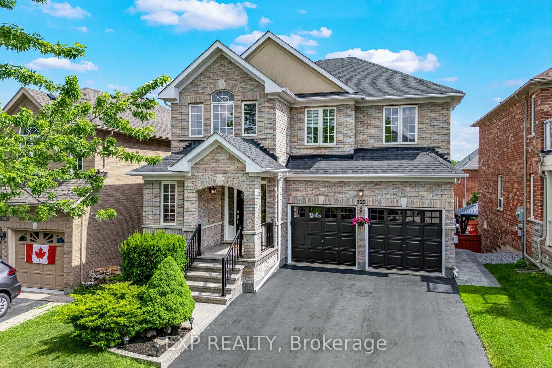320 Dowson Loop, Newmarket, ON L3X 3G2