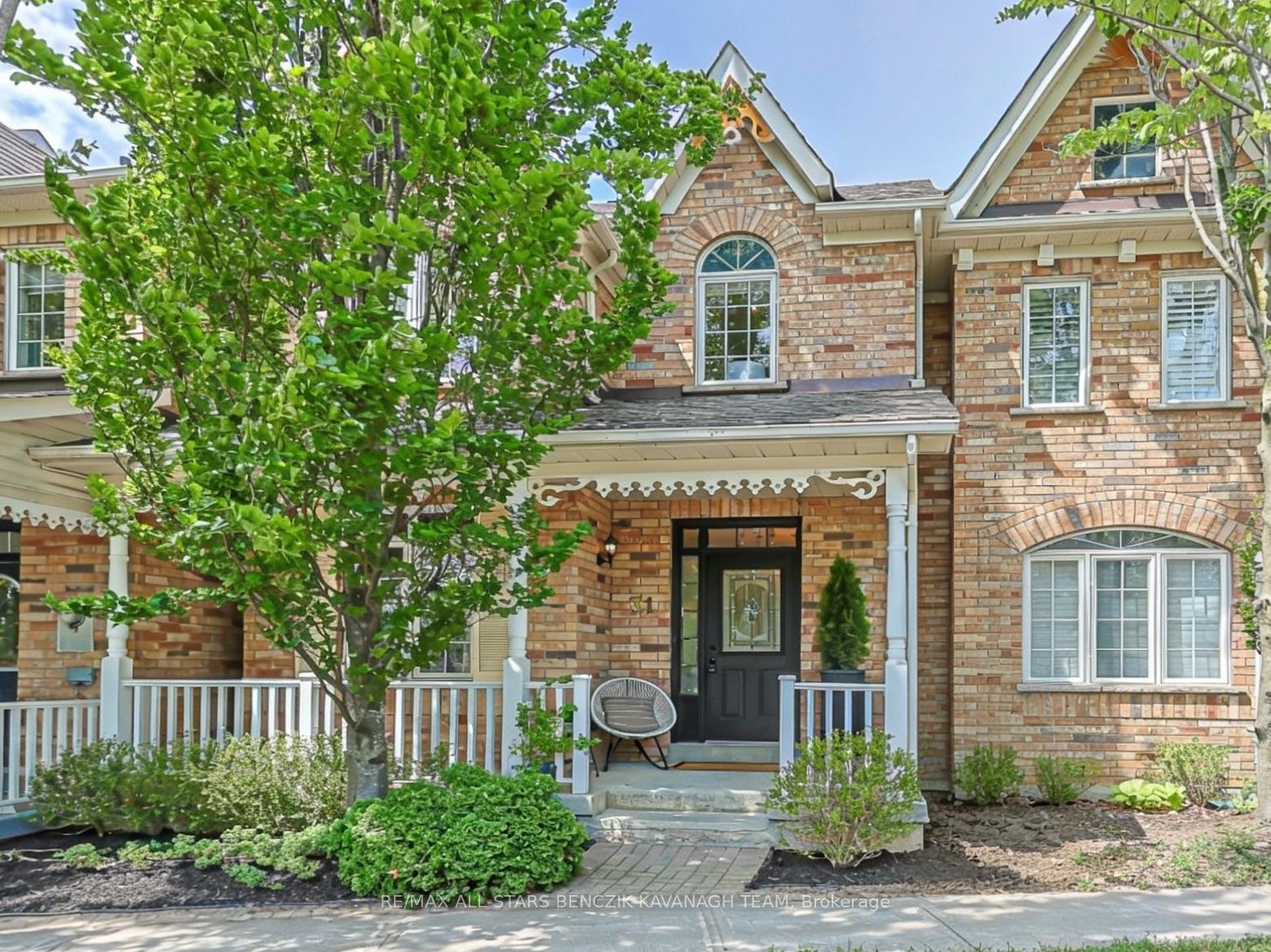 31 Queen's Plate Drive, Markham, ON L6C 2A9