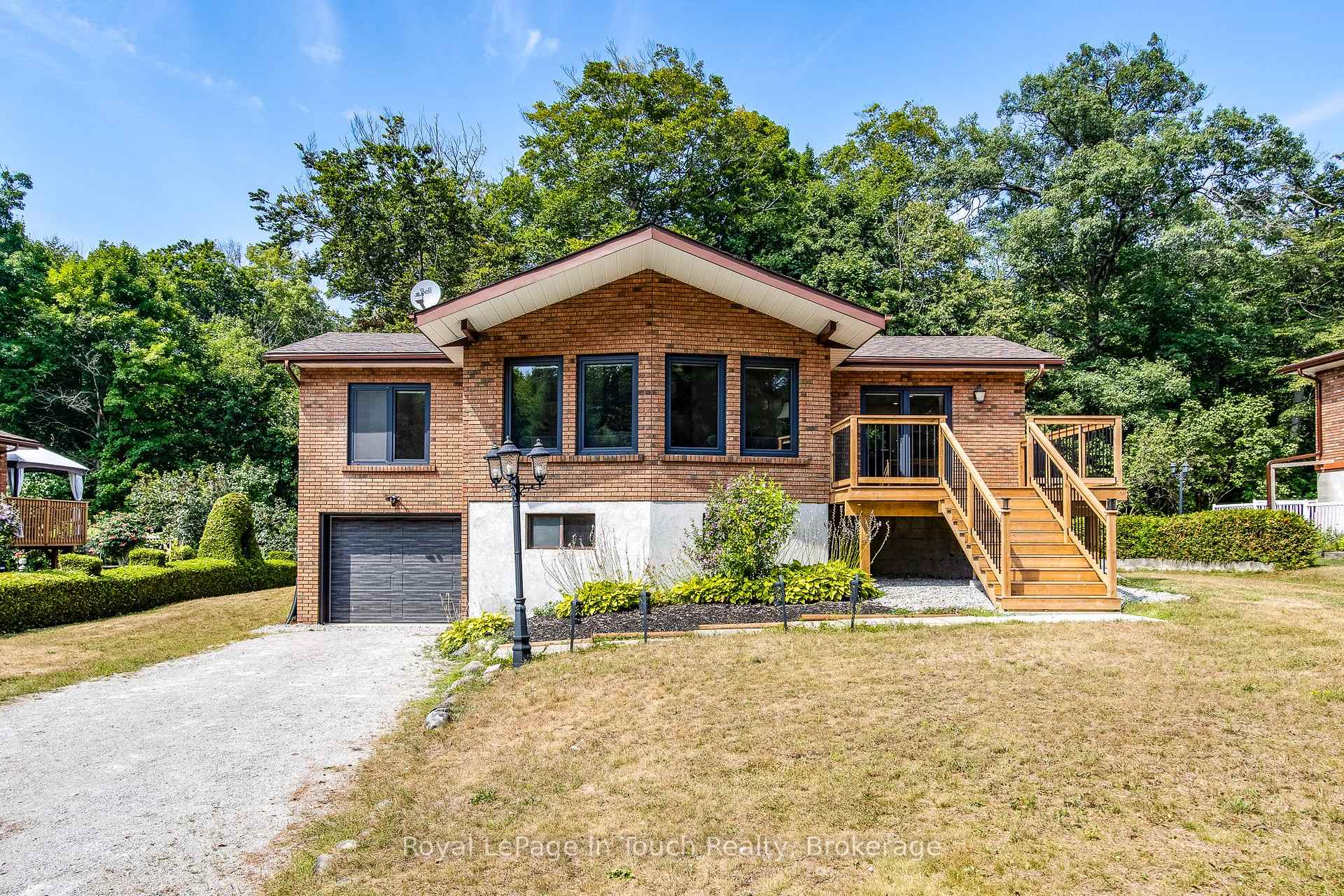 26 Glen Cedar Drive, Tiny, ON L9M 0H8