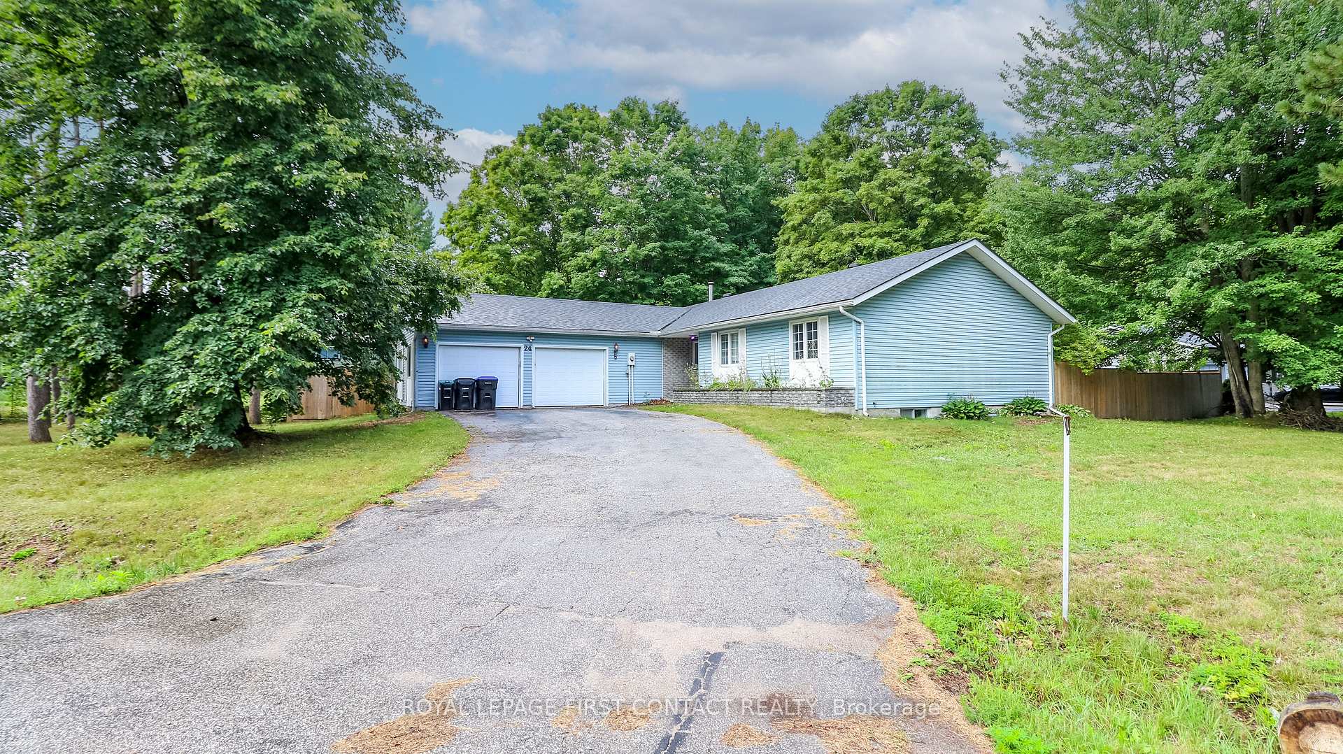 24 Howard Avenue, Tiny, ON L0L 2T0