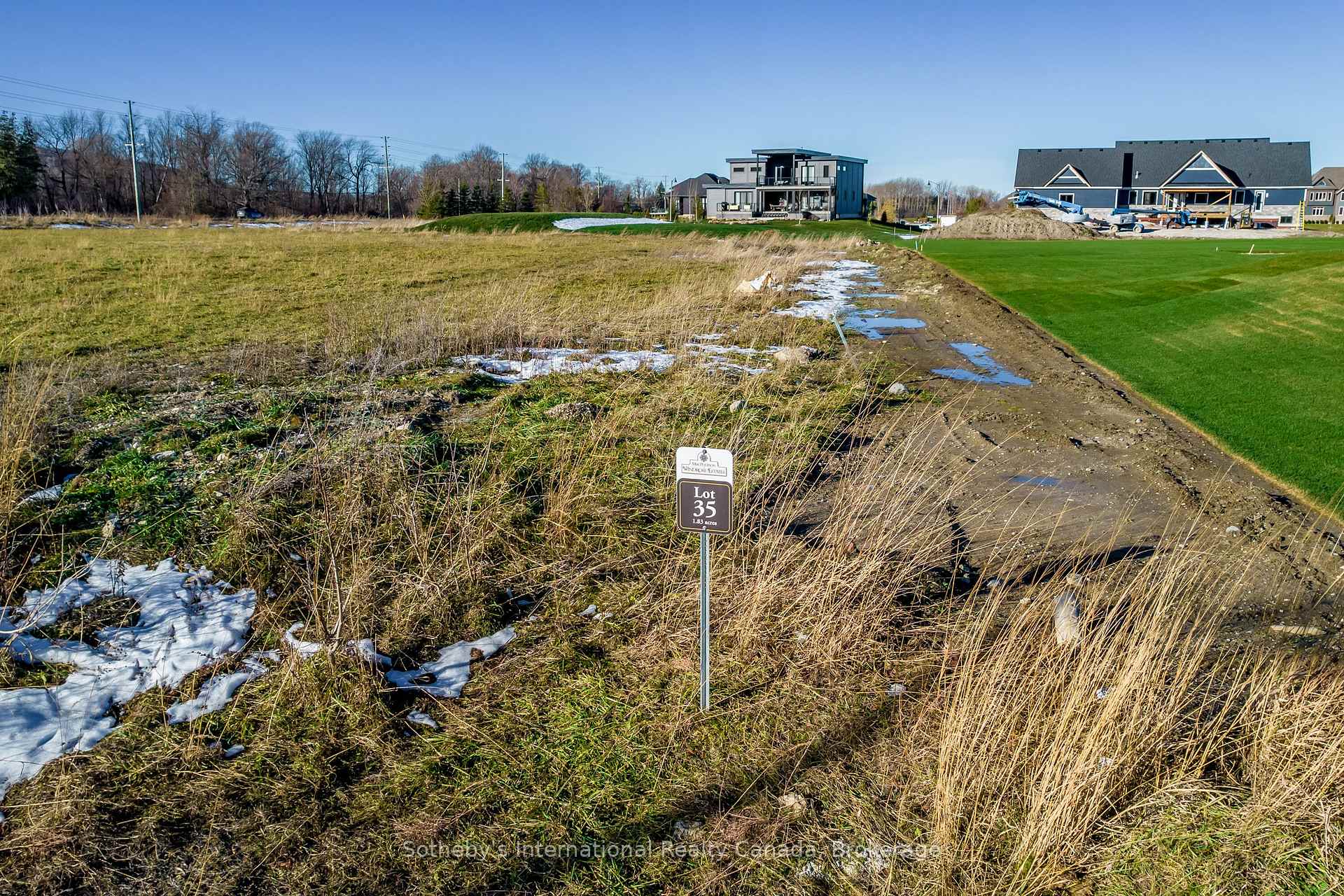 19 RAINTREE Court, Clearview, ON L9Y 0K2