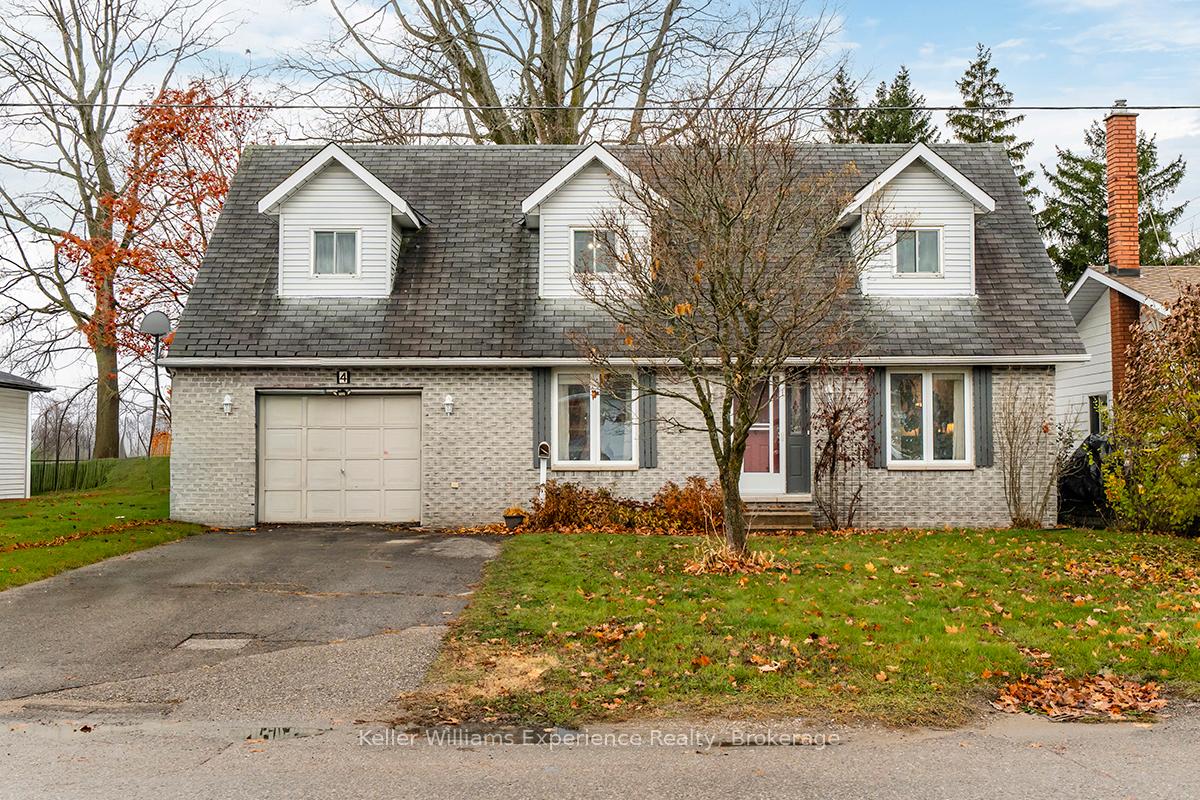 4 Dunlop Street, Penetanguishene, ON L9M 1J2