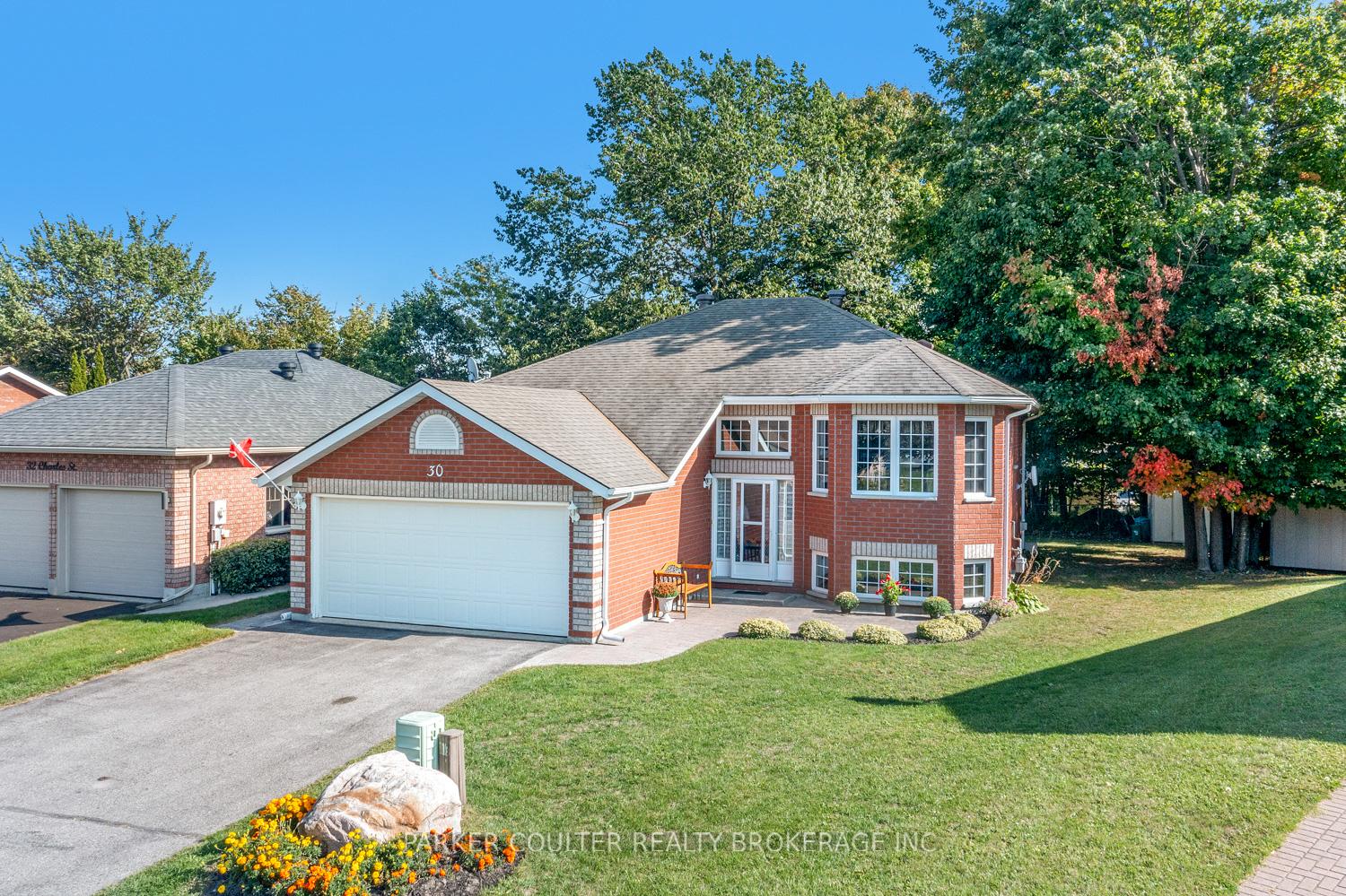 30 Charles Street, Penetanguishene, ON L9M 2G7