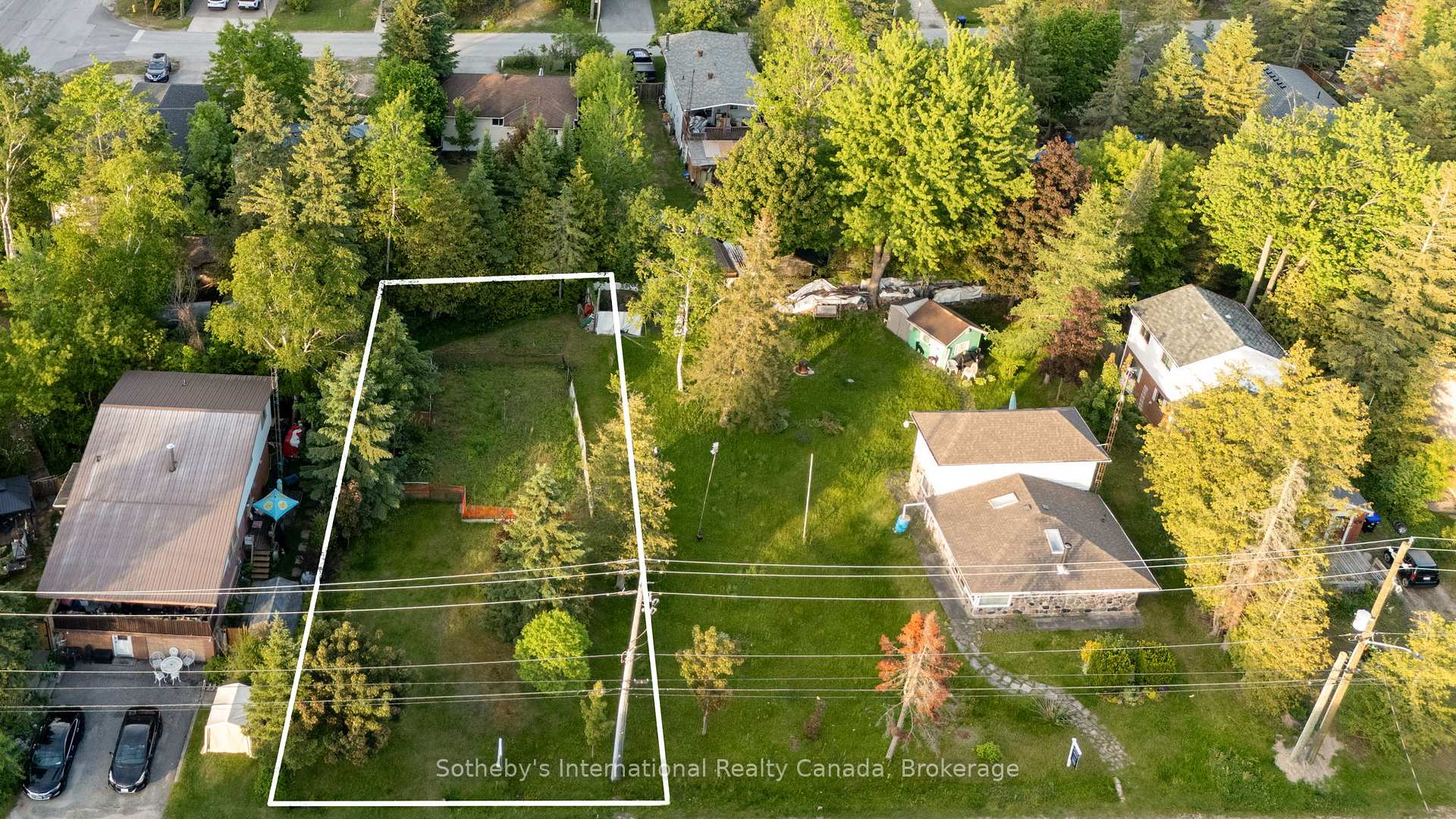 11 62nd Street S, Wasaga Beach, ON L9Z 1V5