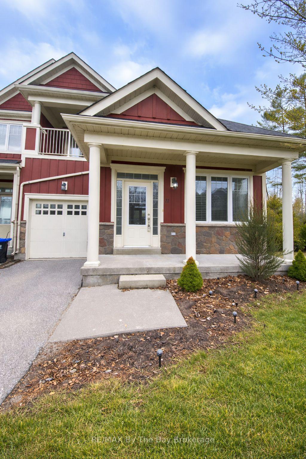 11 Savannah Crescent, Wasaga Beach, ON L9Z 0E7