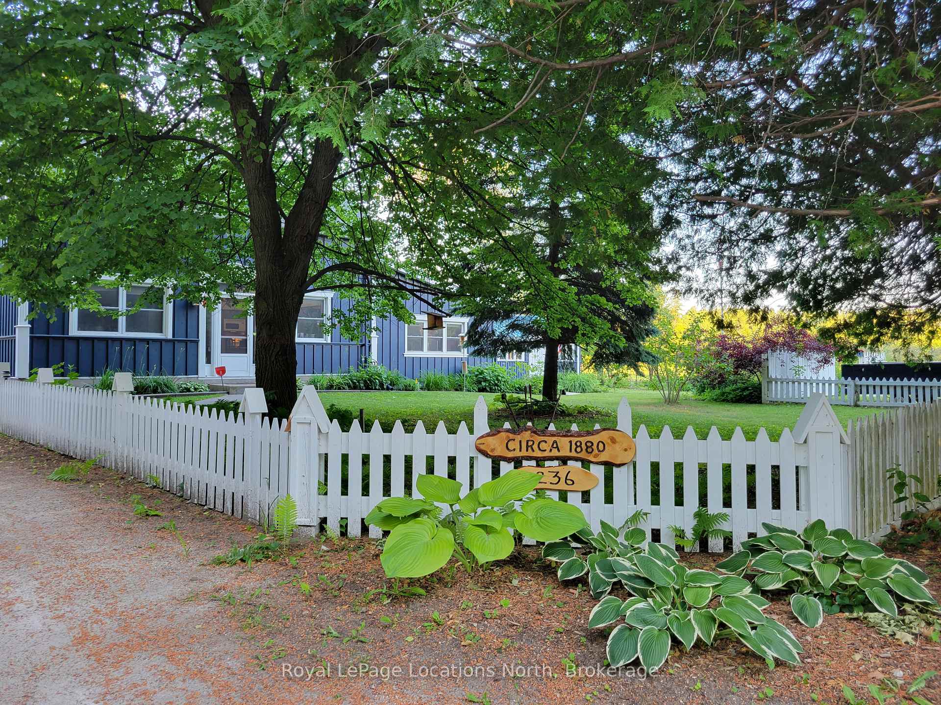 236 Phillips Street, Clearview, ON L0M 1S0