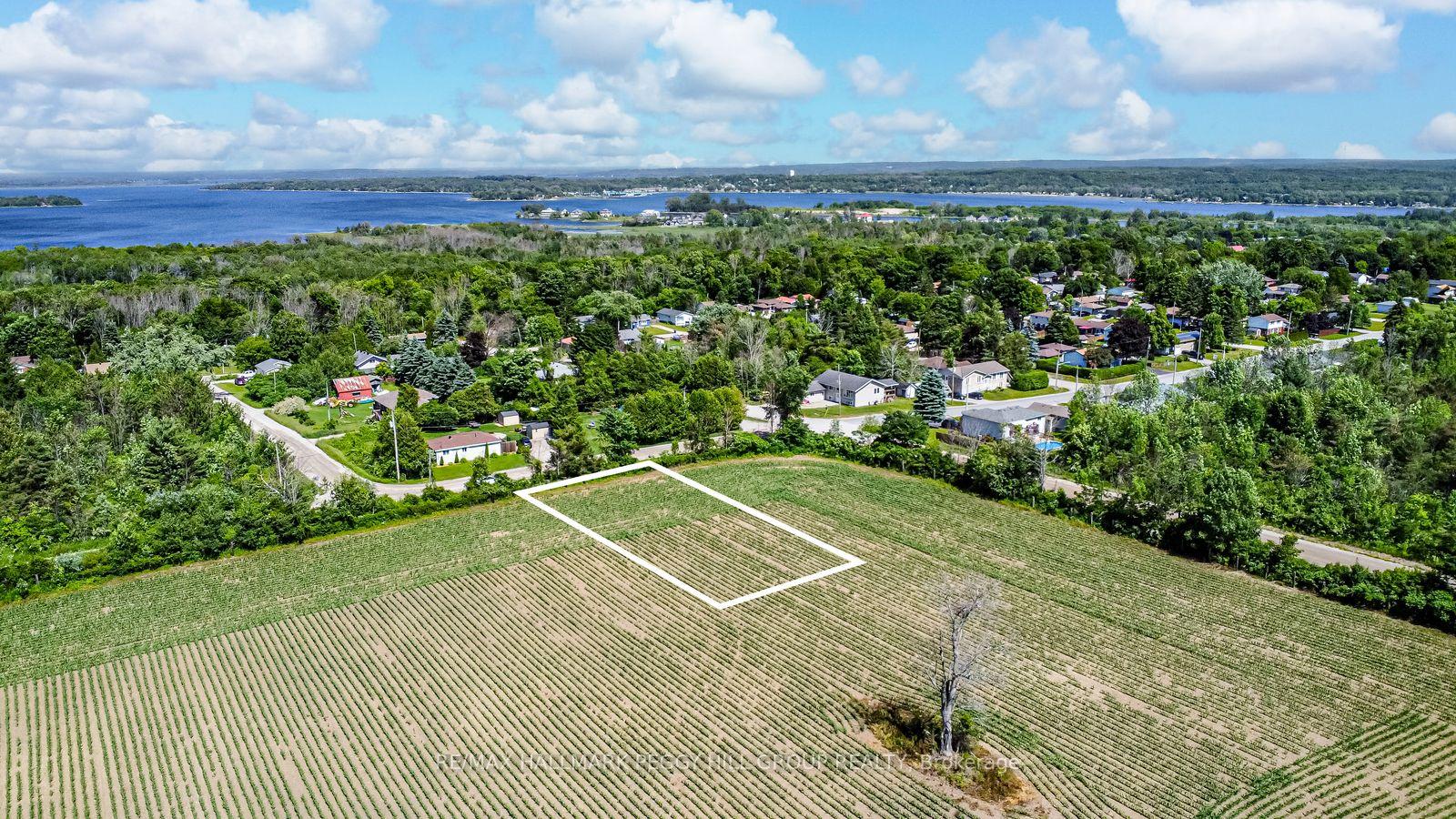 426 Seventh Avenue, Tay, ON L0K 1R0