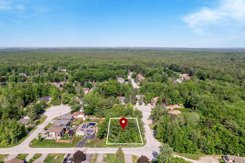 7 Smallman Drive, Wasaga Beach, ON L9Z 1L1