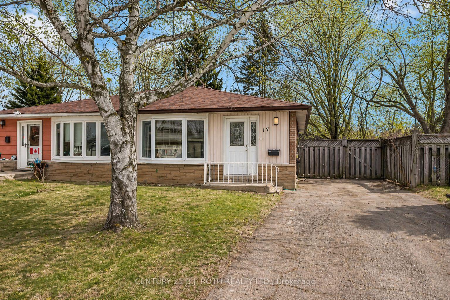 17 Burbank Place, Barrie, ON L4M 2S8