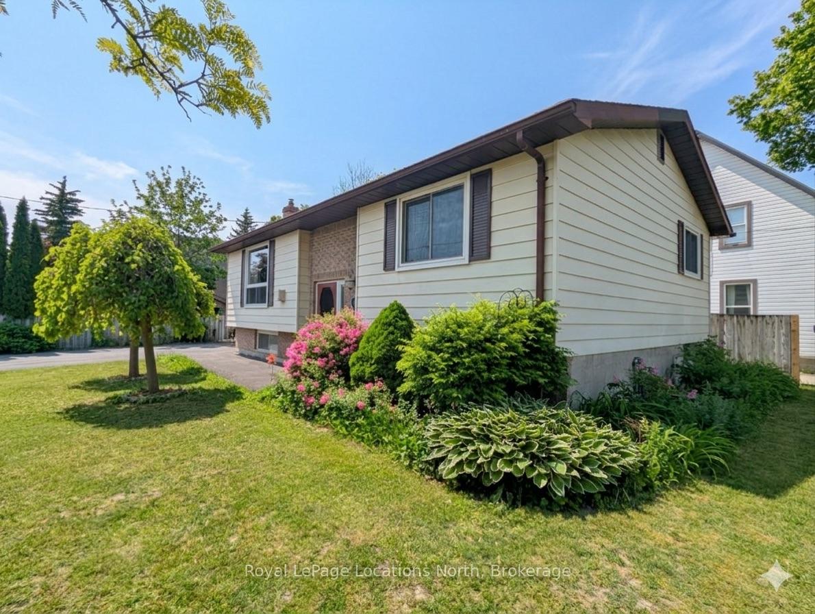 56 Lorne Avenue, Collingwood, ON L9Y 2B7