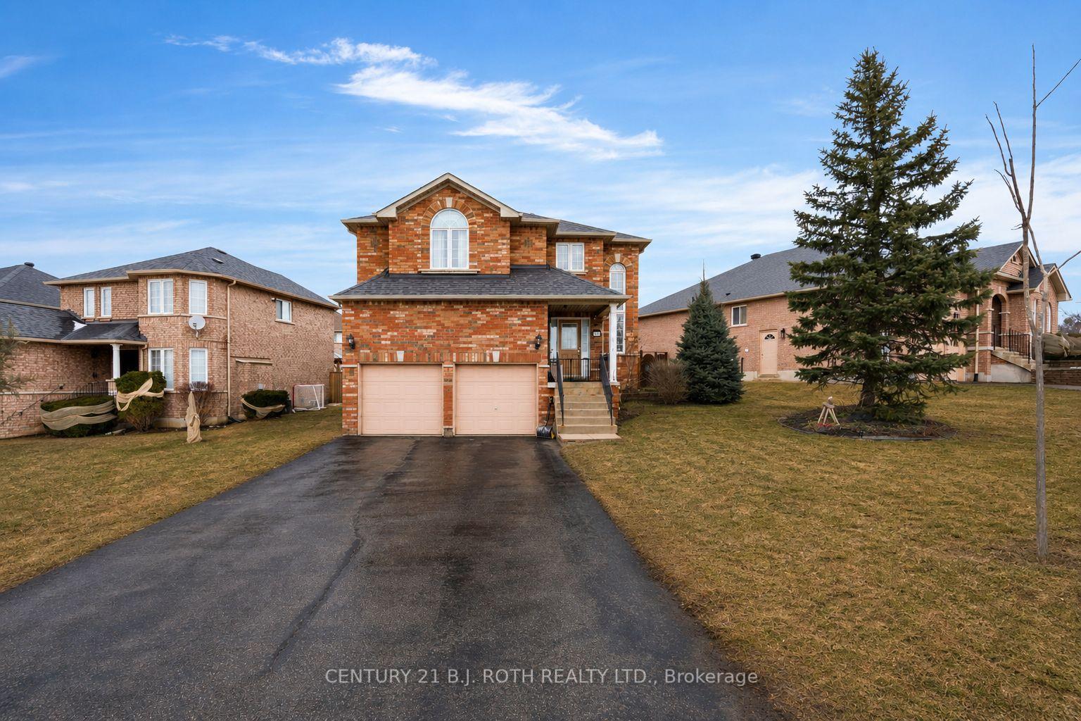 32 Prince of Wales Drive, Barrie, ON L4N 0T2