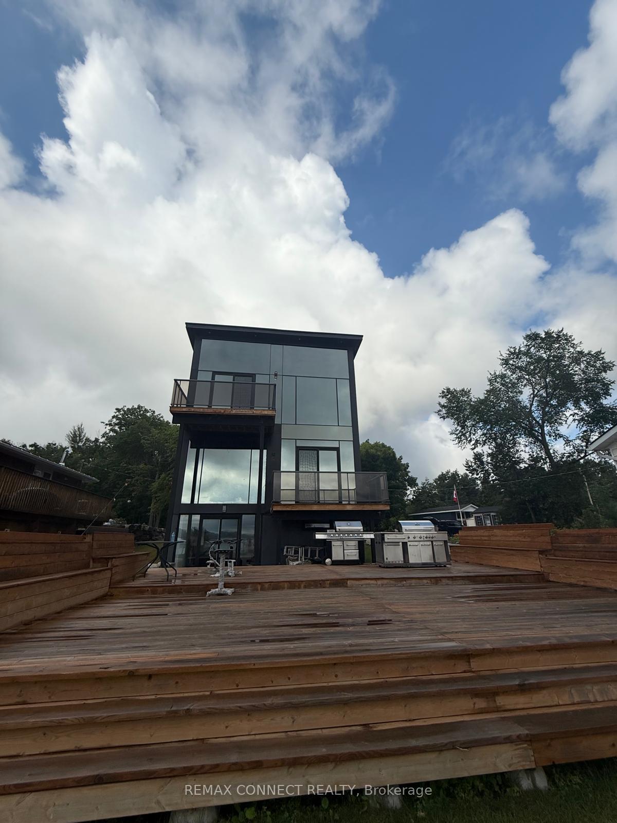 25 Sallows Drive, Tay, ON L0K 2A0
