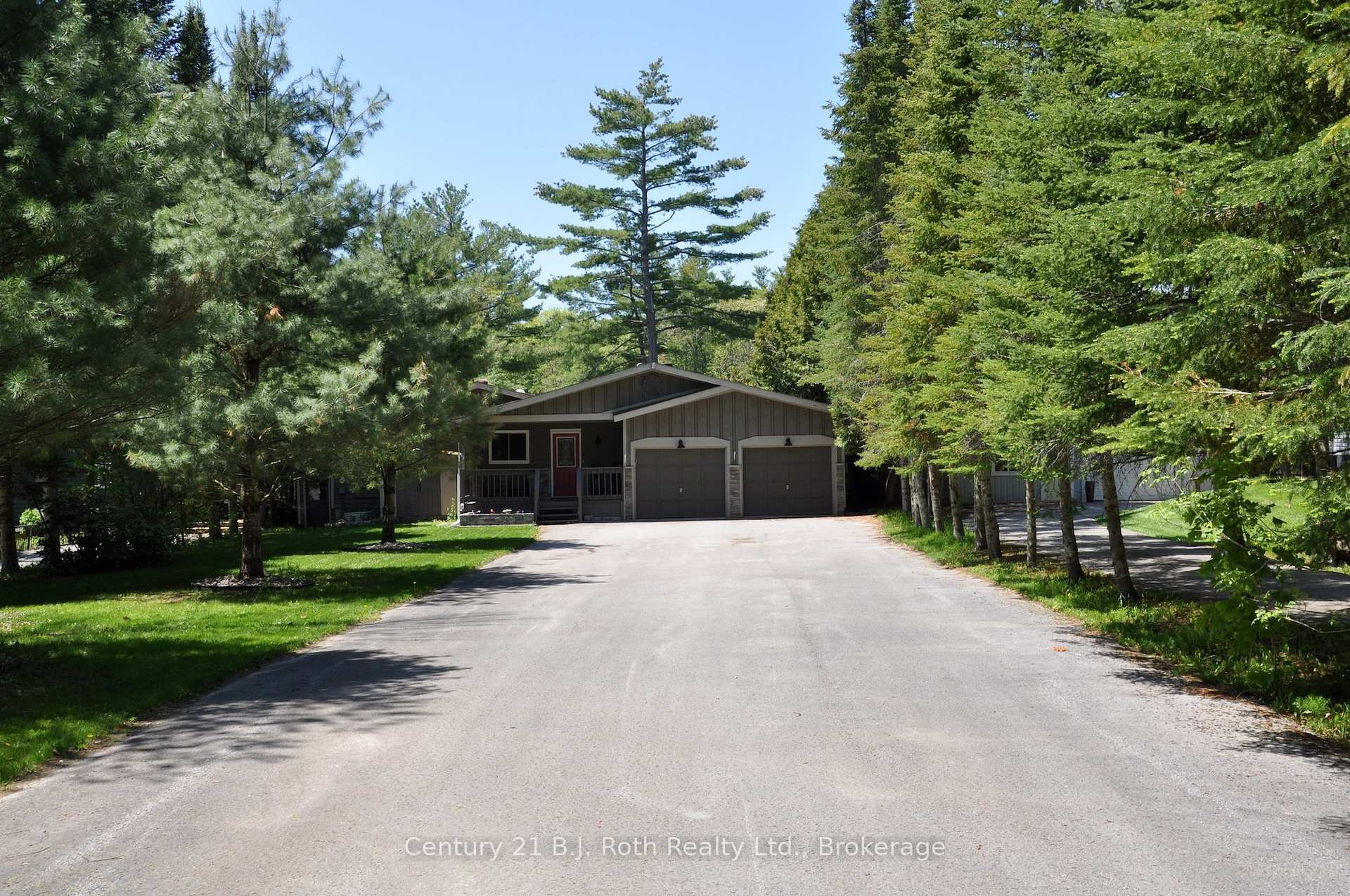 3609 Riverdale Drive, Severn, ON L0K 2B0