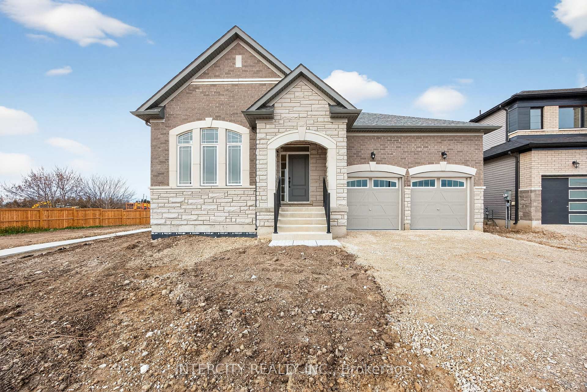 38 Legacy Circle, Wasaga Beach, ON L9Z 0M5
