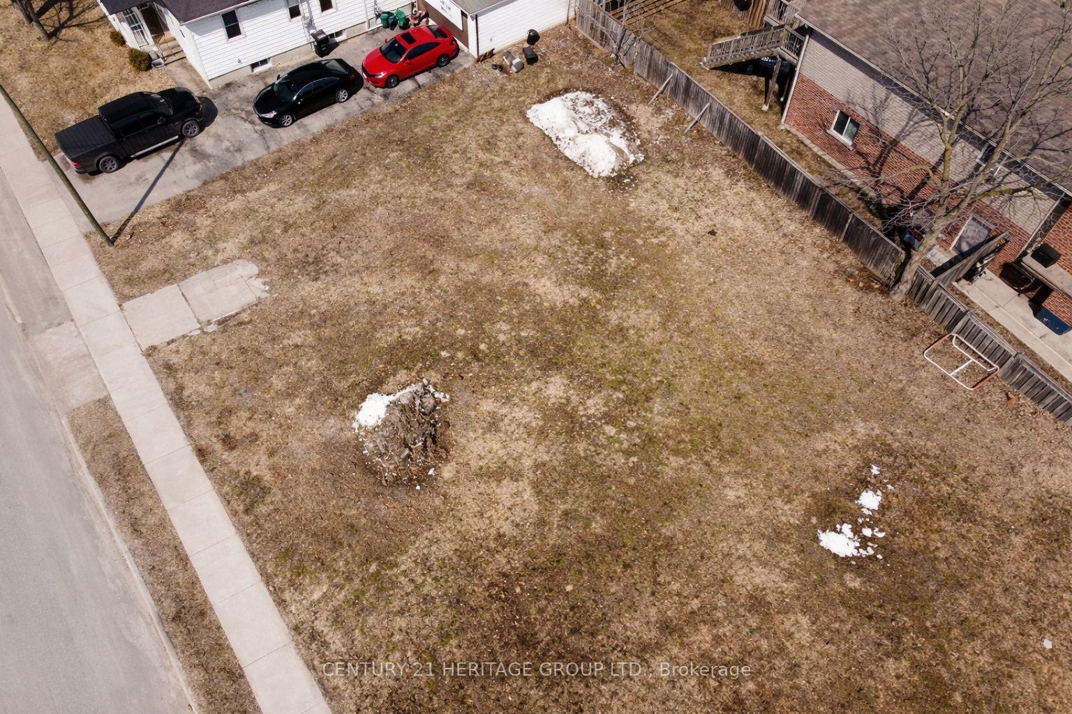 76 Henry Street, Barrie, ON L4N 1C7