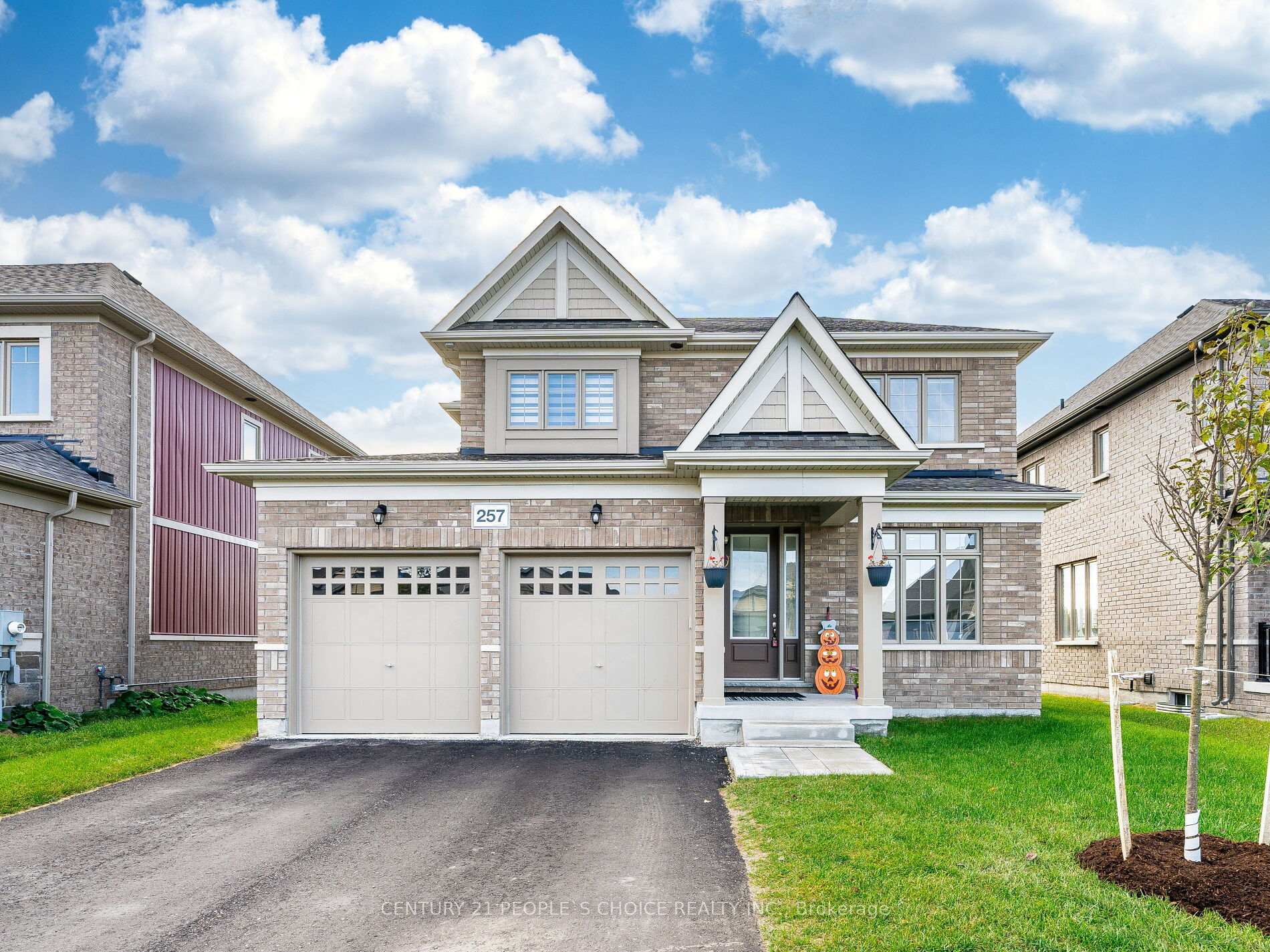 257 Duncan Street, Clearview, ON L0M 1S0