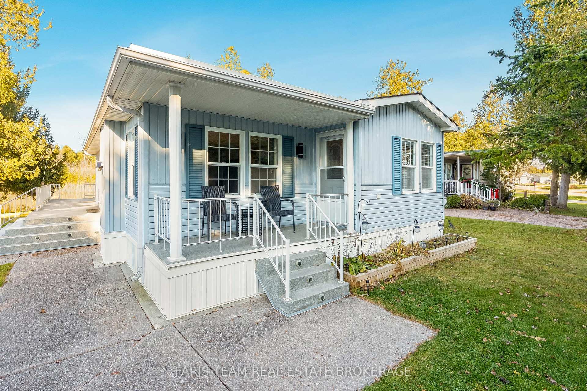 3 St James Place, Wasaga Beach, ON L9Z 3A8