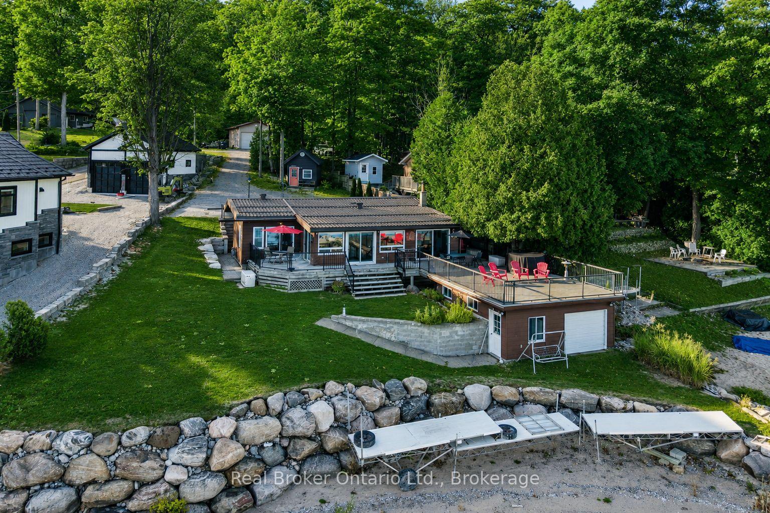 417 Pheasant Lane, Midland, ON L4R 5H3