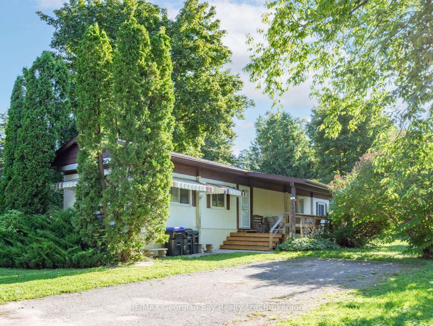 3 Lakeshore Road, Midland, ON L4R 0B9